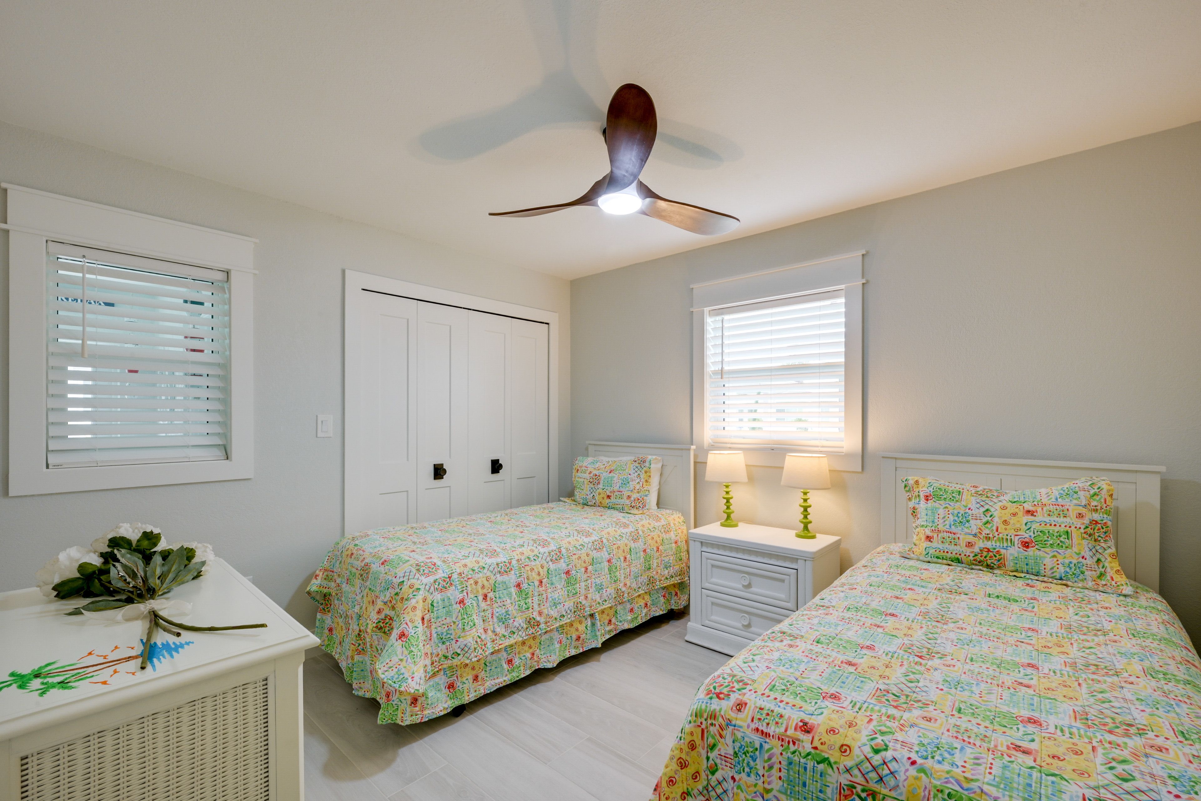 Bedroom 2 | 2 Twin Beds
