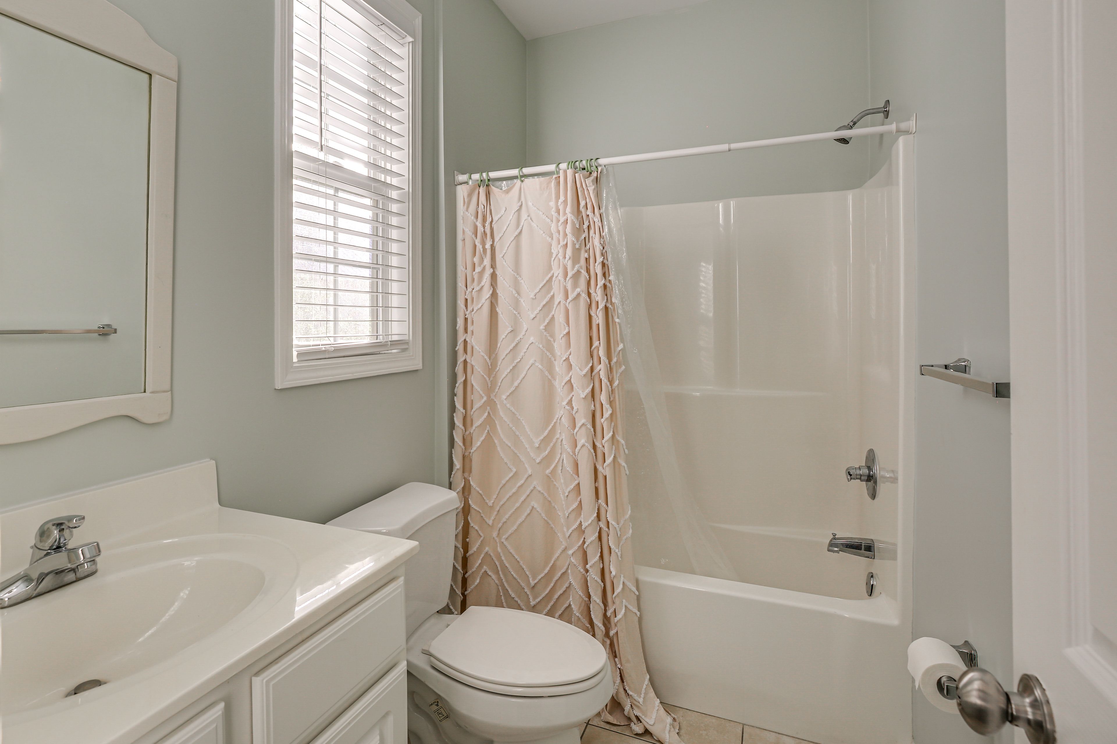 Unit A | Full Bathroom | Main Level