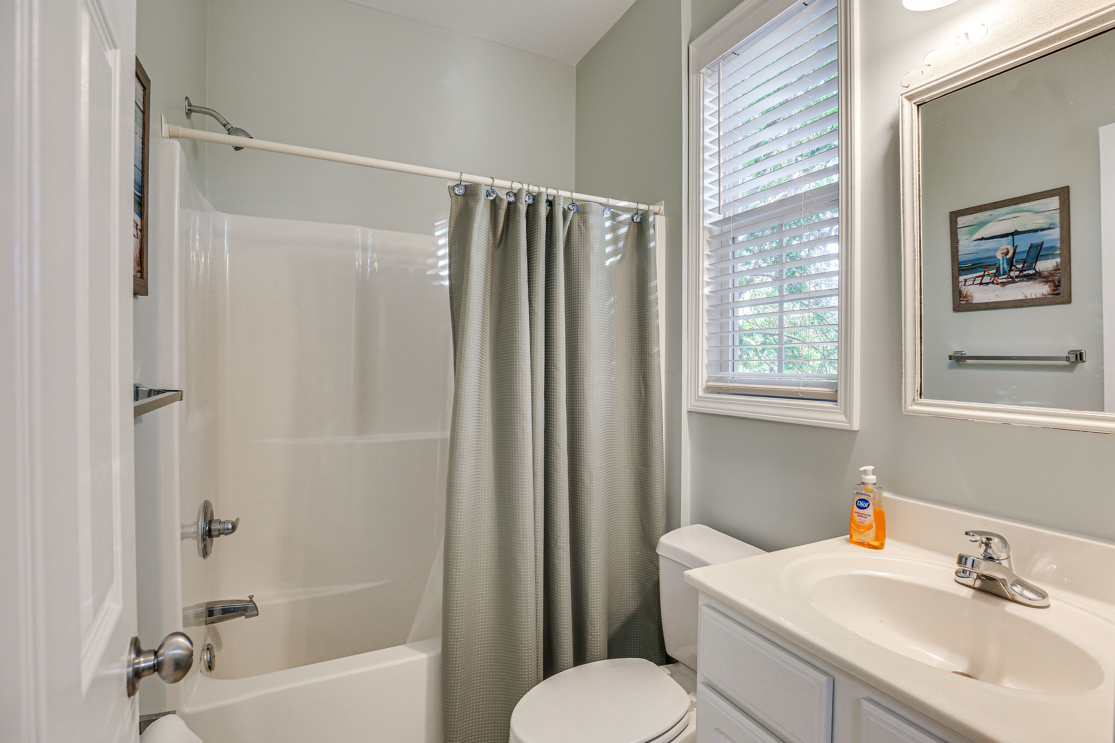 Unit A | Full Bathroom | Main Level