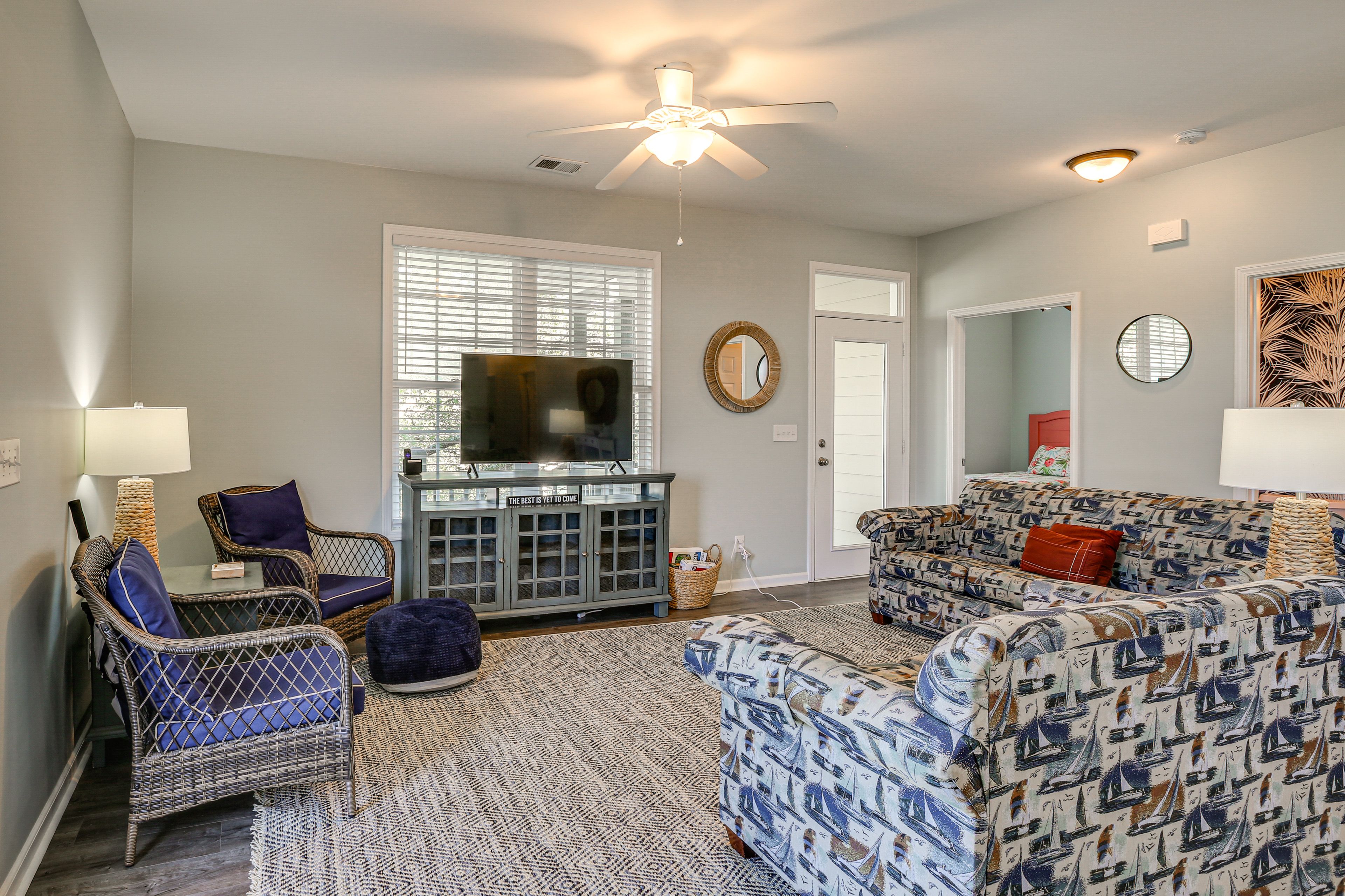 Unit B | Living Room | Queen Sleeper Sofa | Upper Level