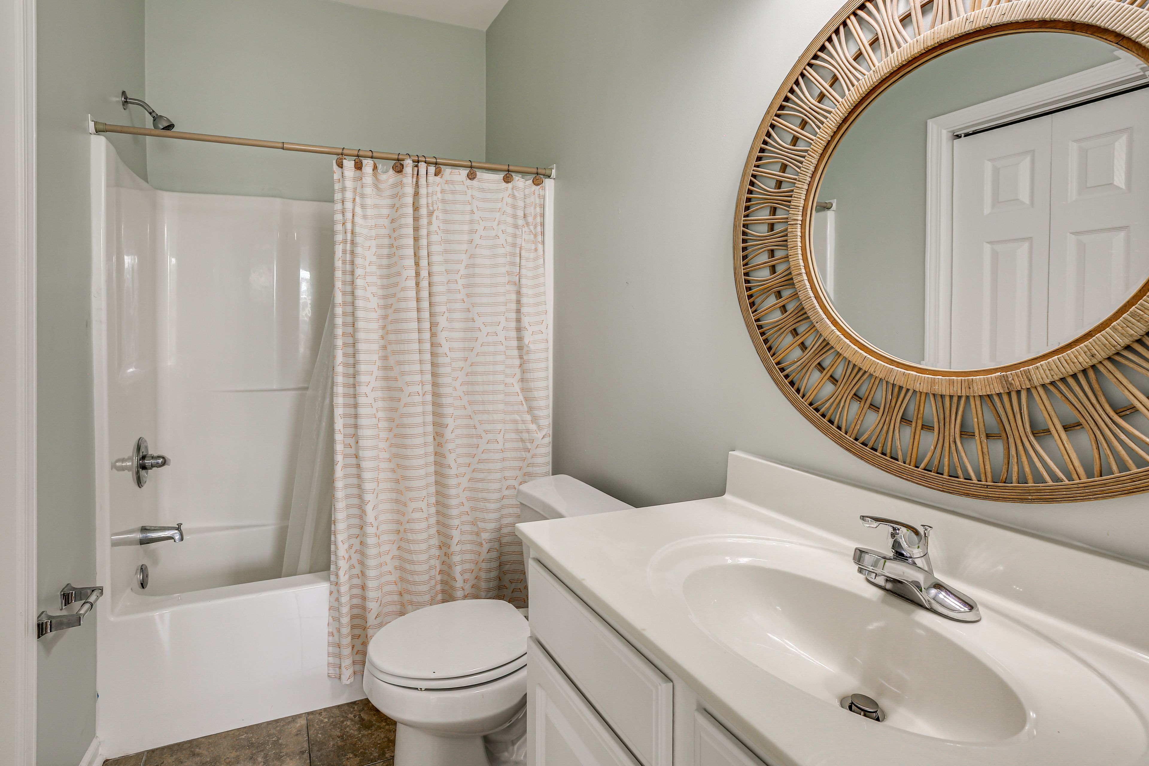 Unit B | Bedroom 11 | Queen Bed | Upper Level