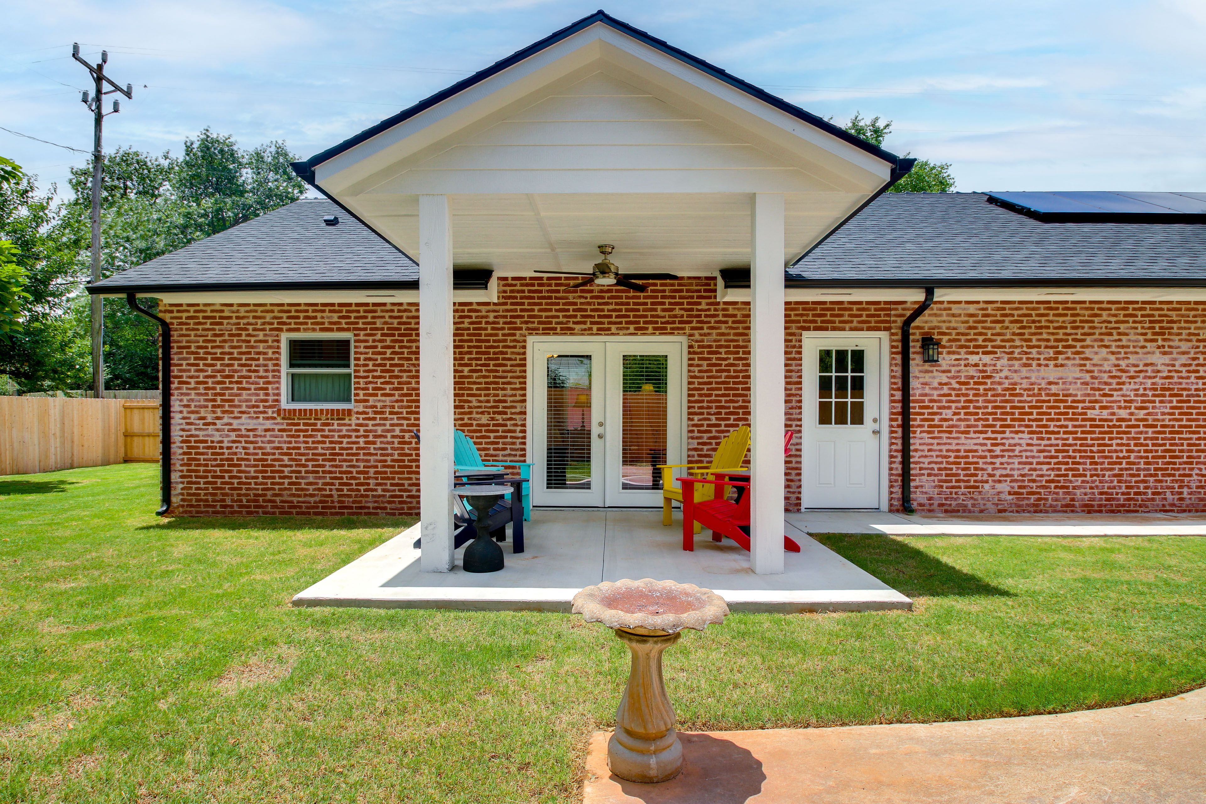 Shared Yard/Patio