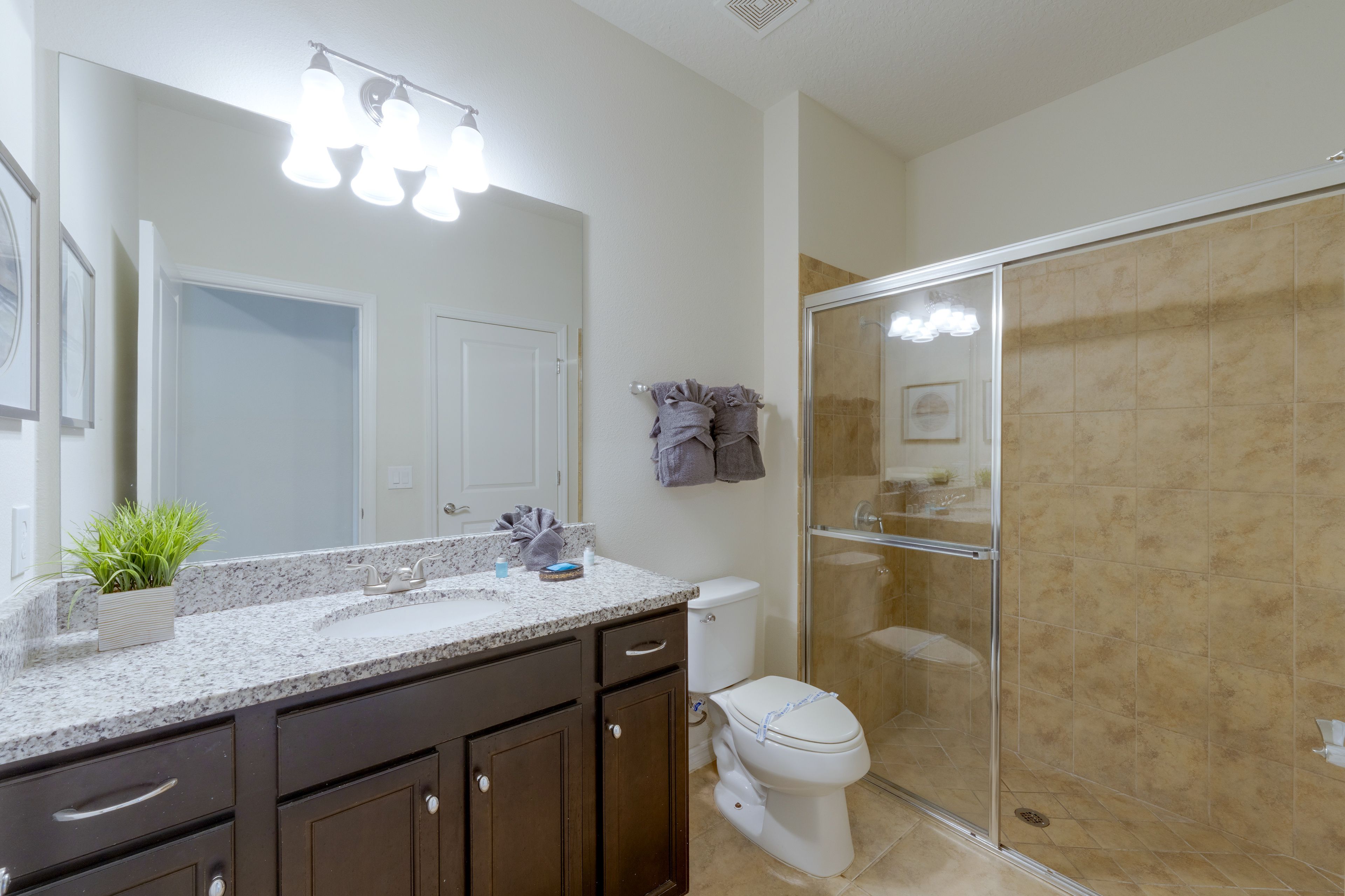 En-Suite Bathroom | Main Level