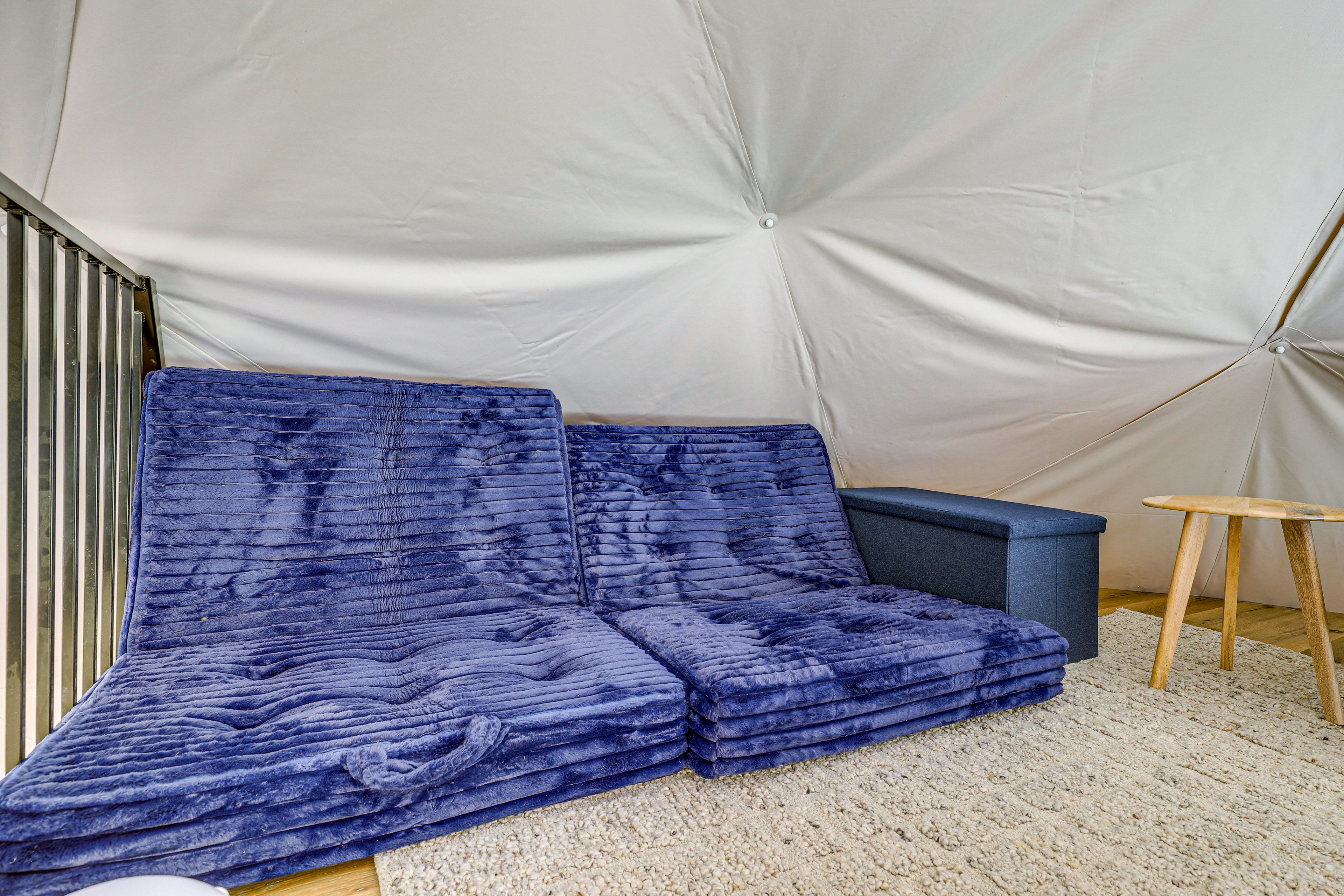 Loft | 2 Tri-Fold Mattresses | Upper Level