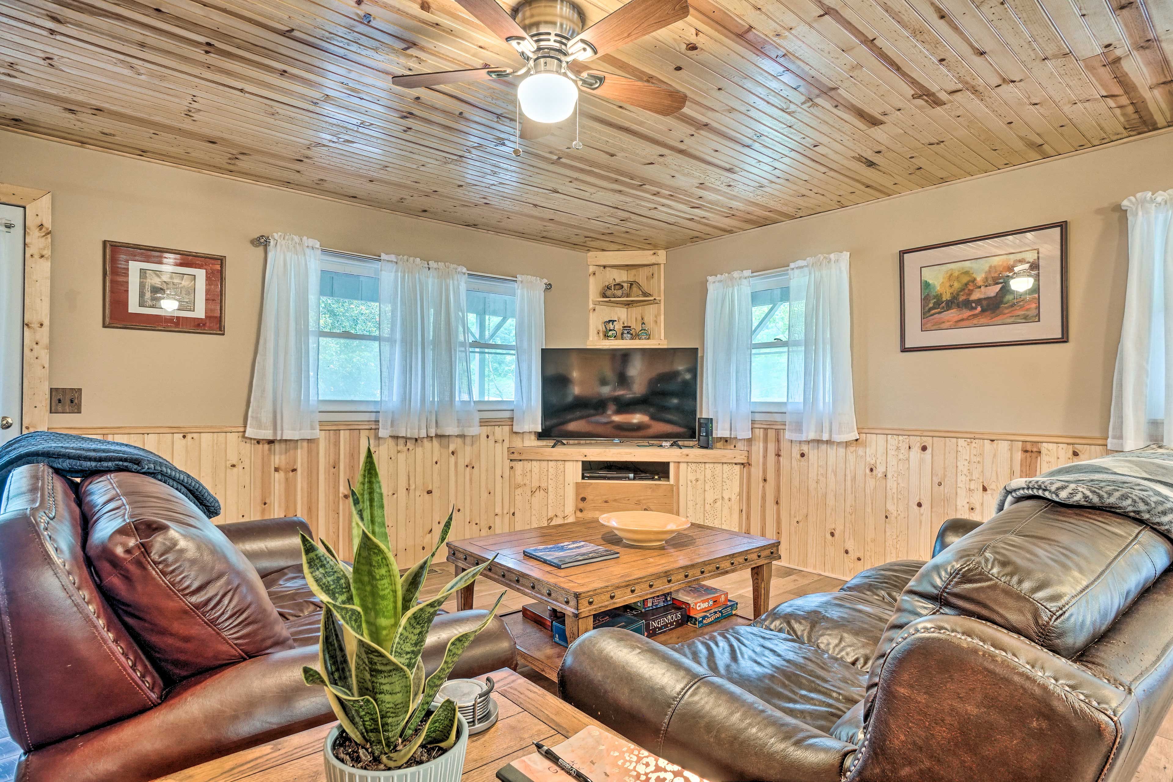 Trinity Oaks Interior | Living Room | Board Games & Books | DVD Player