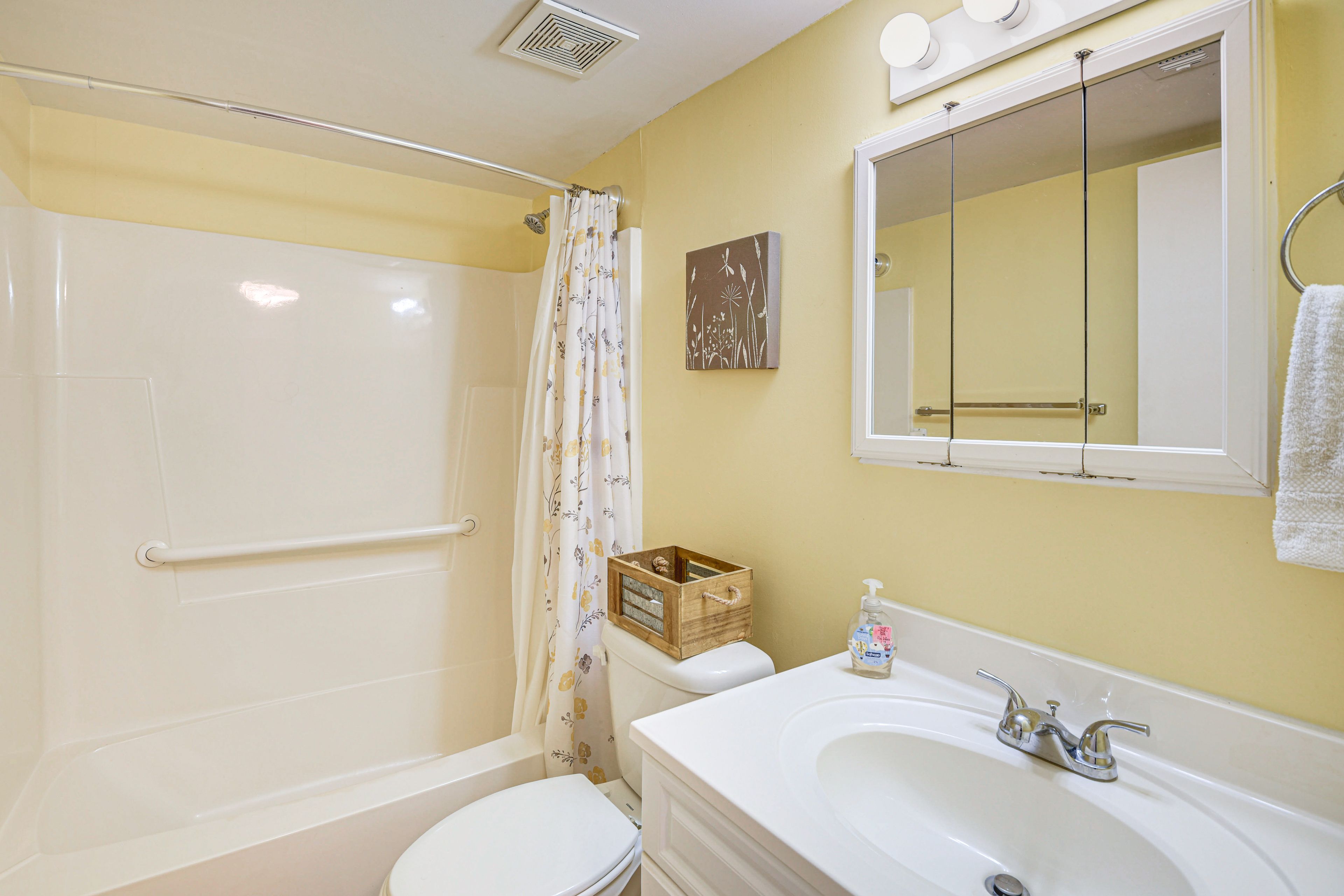 Full Bathroom