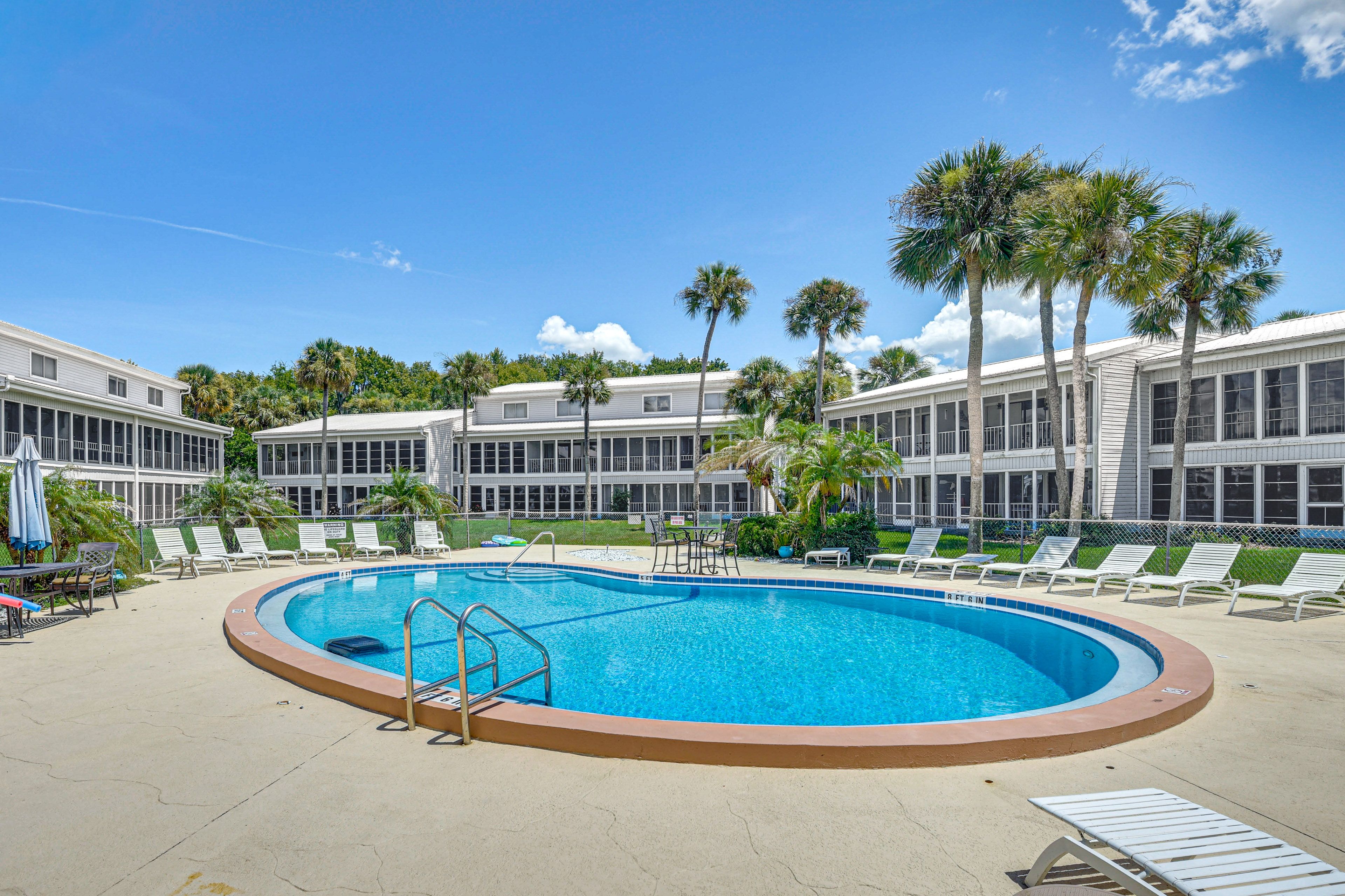 River Bend Condominiums | Community Pool