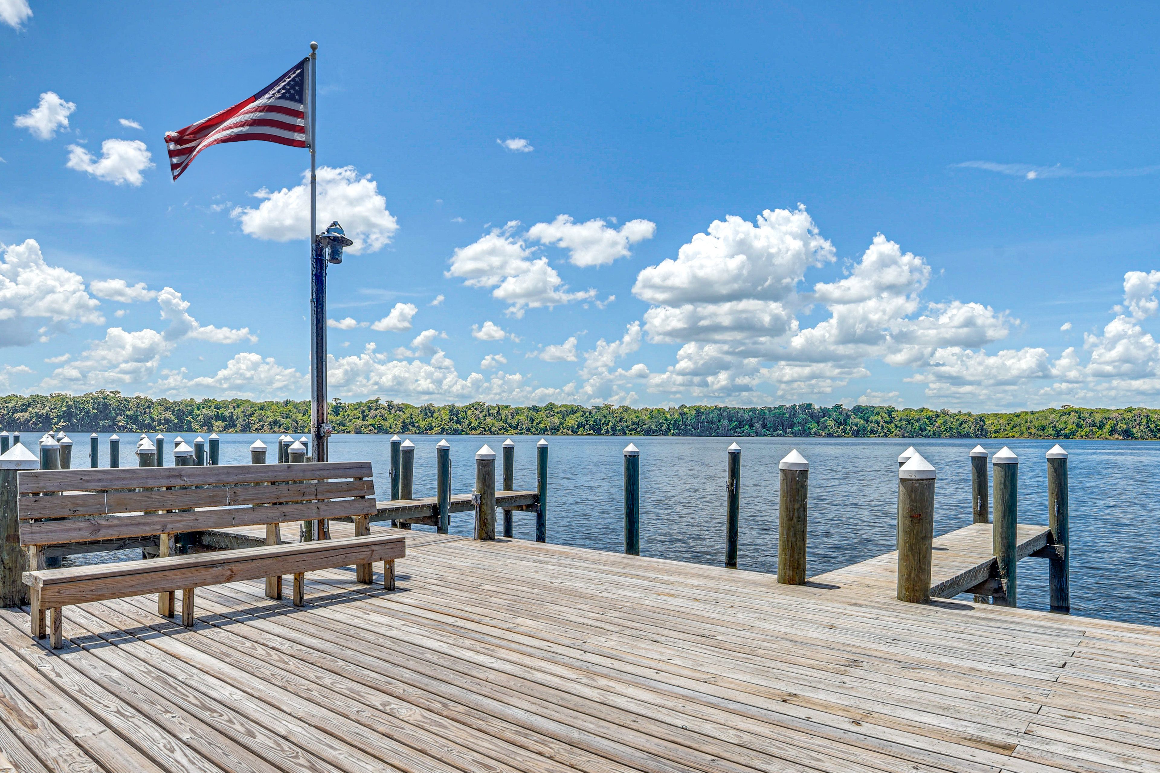 River Bend Condominiums | Community Boat Dock & Slips