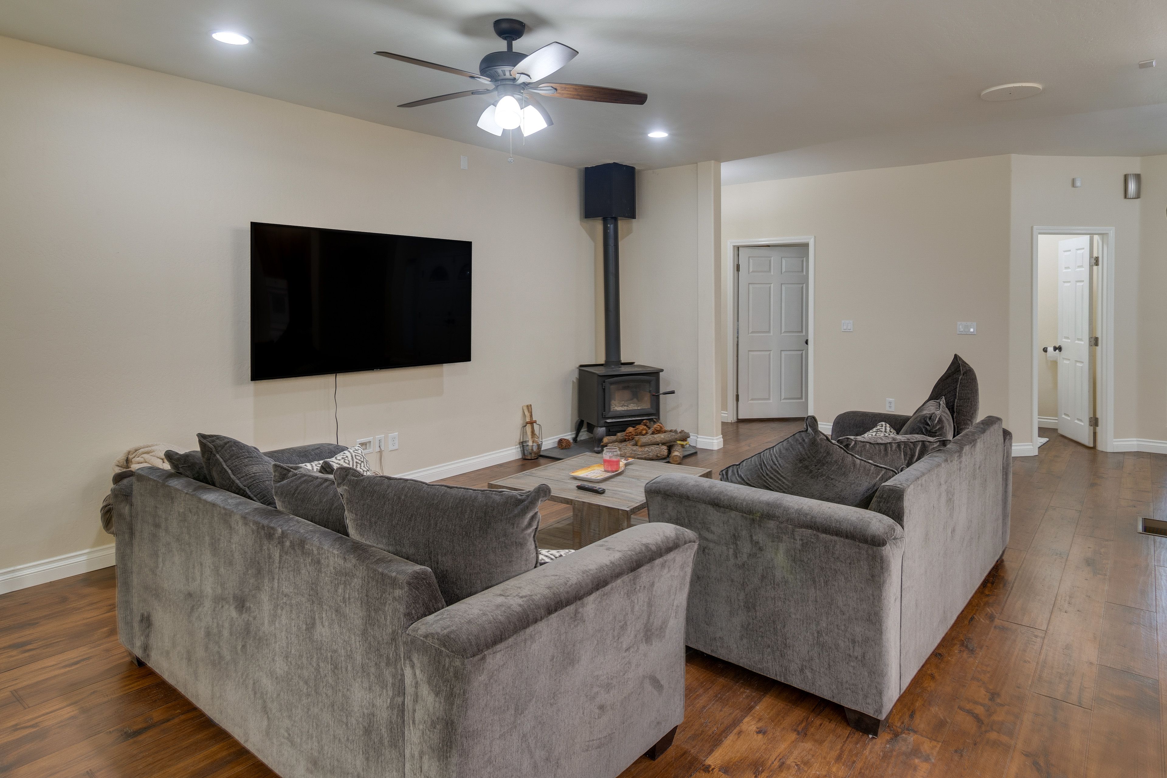 Living Room | Open Floor Plan