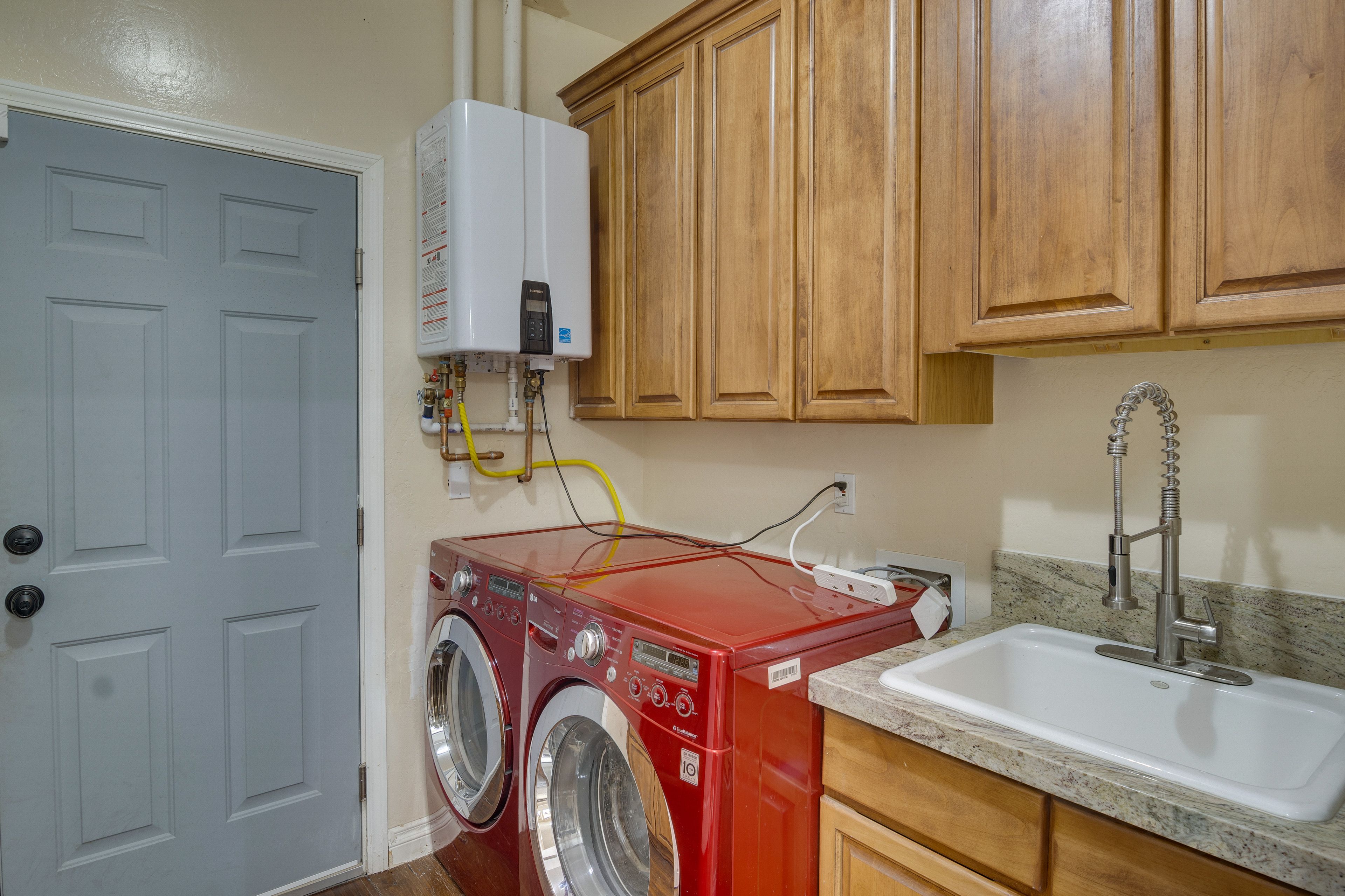 Washer & Dryer
