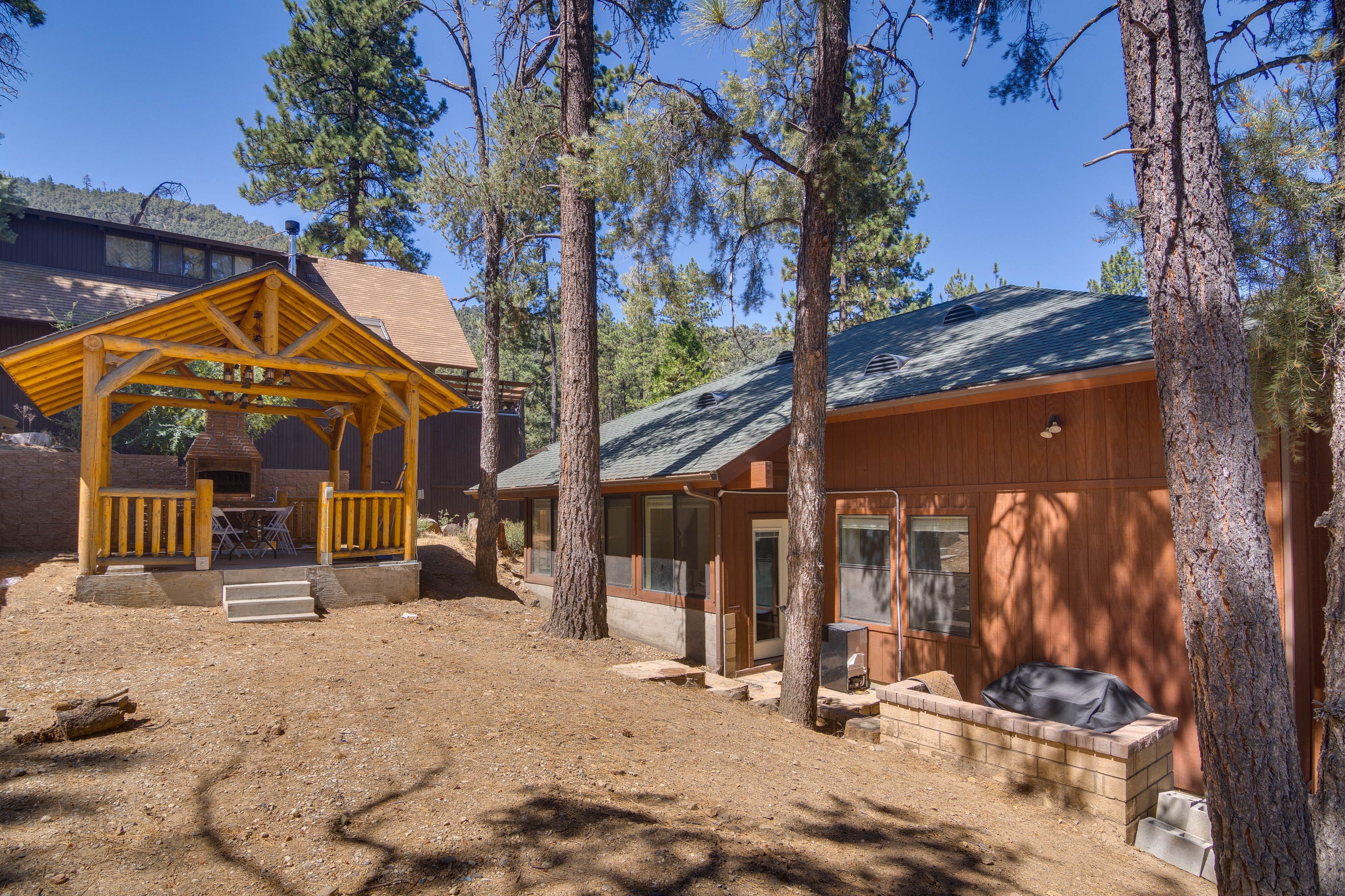 Exterior | Covered Dining Area | Gas Grill