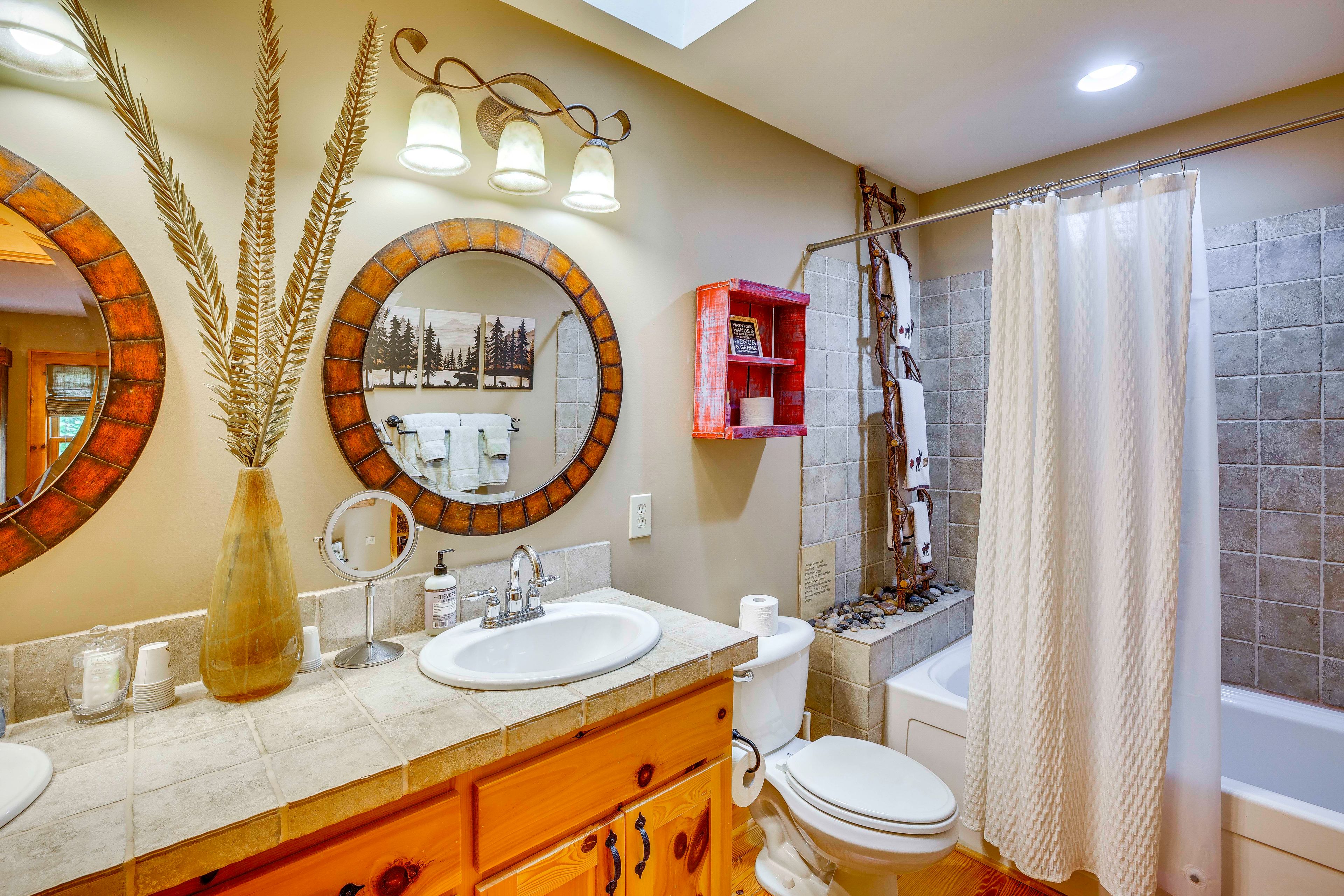 Bathroom | Double Sinks | Upper Level