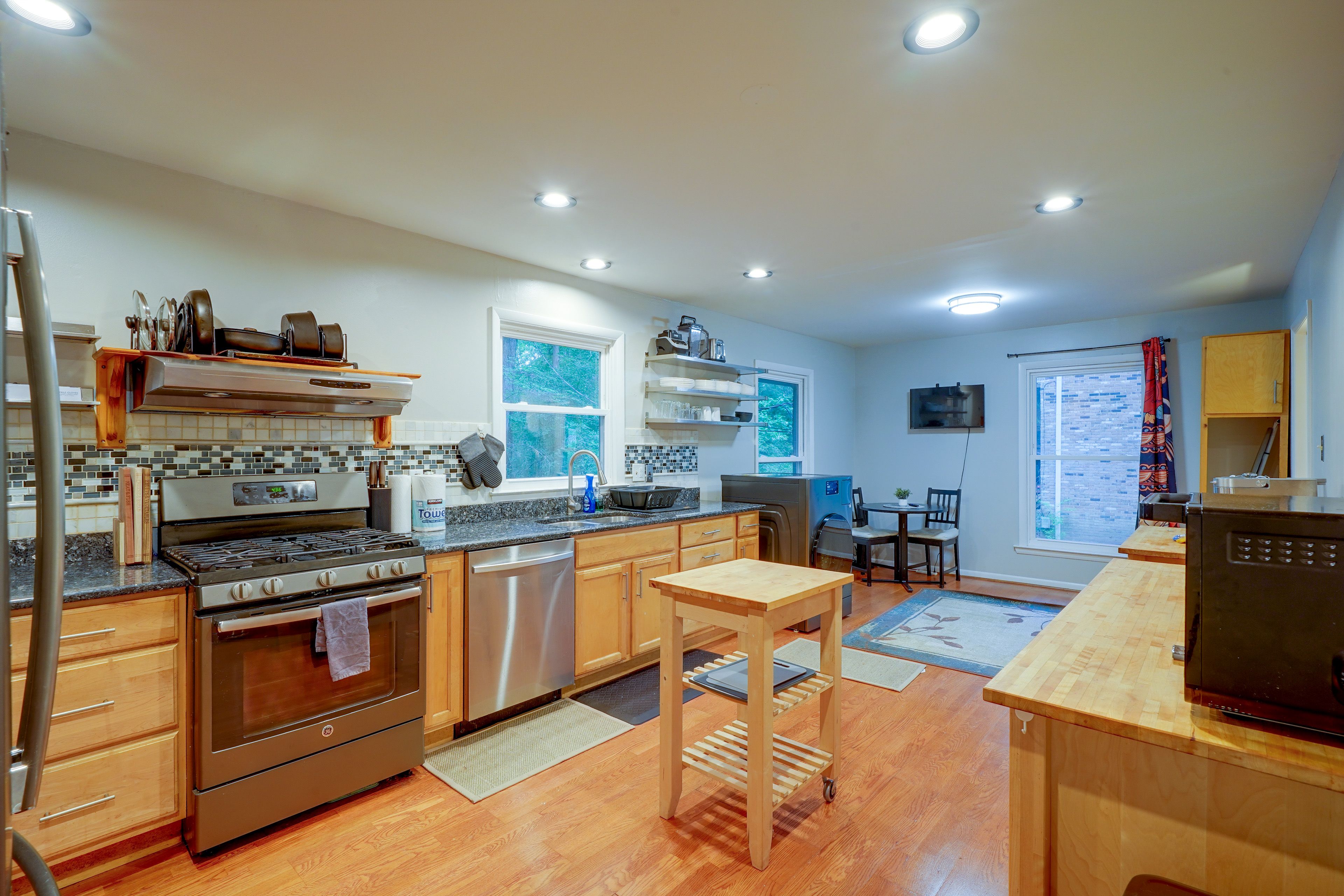 Kitchen | Single-Story Unit
