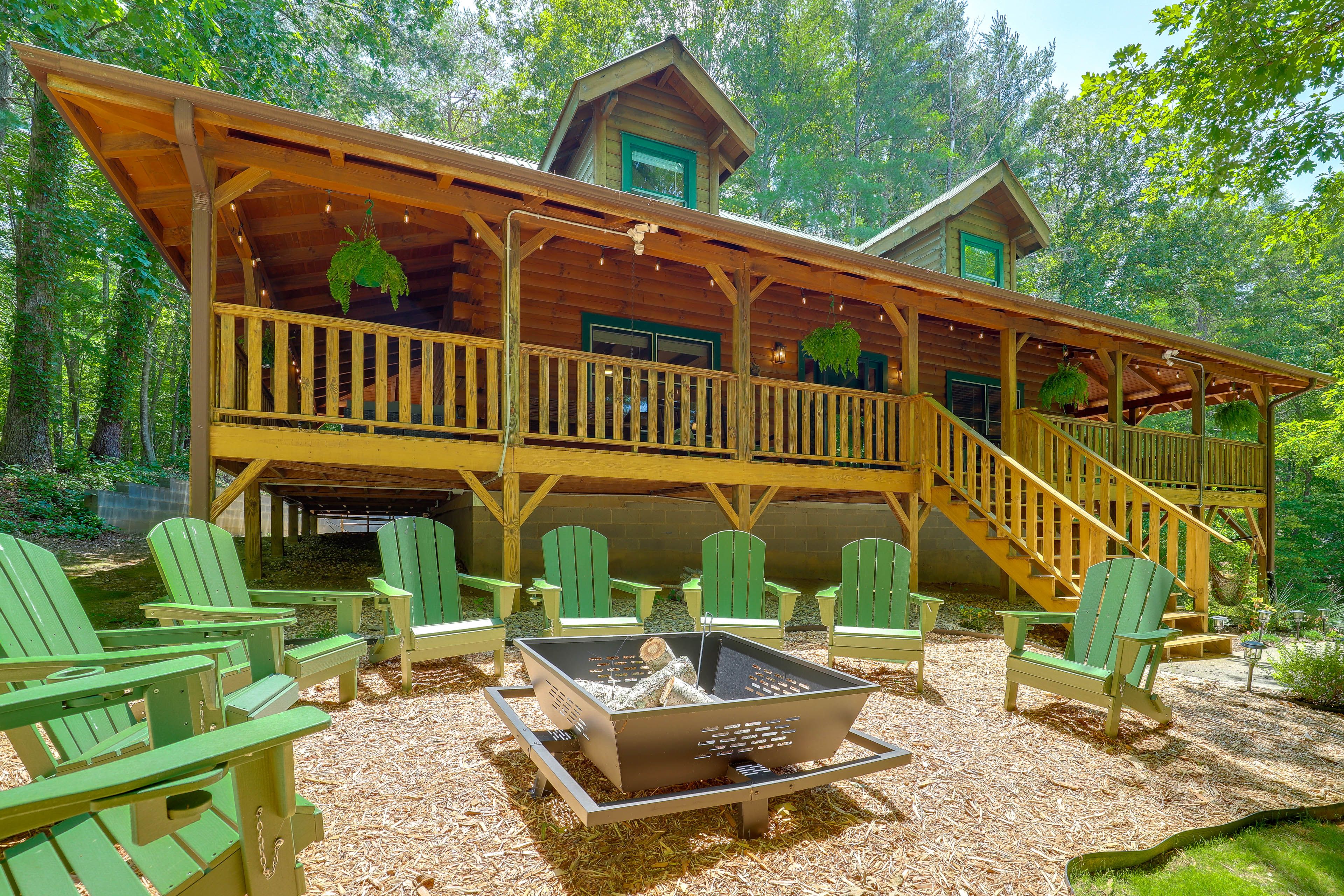 Marion Vacation Rental | 3BR | 2BA | 2,000 Sq Ft