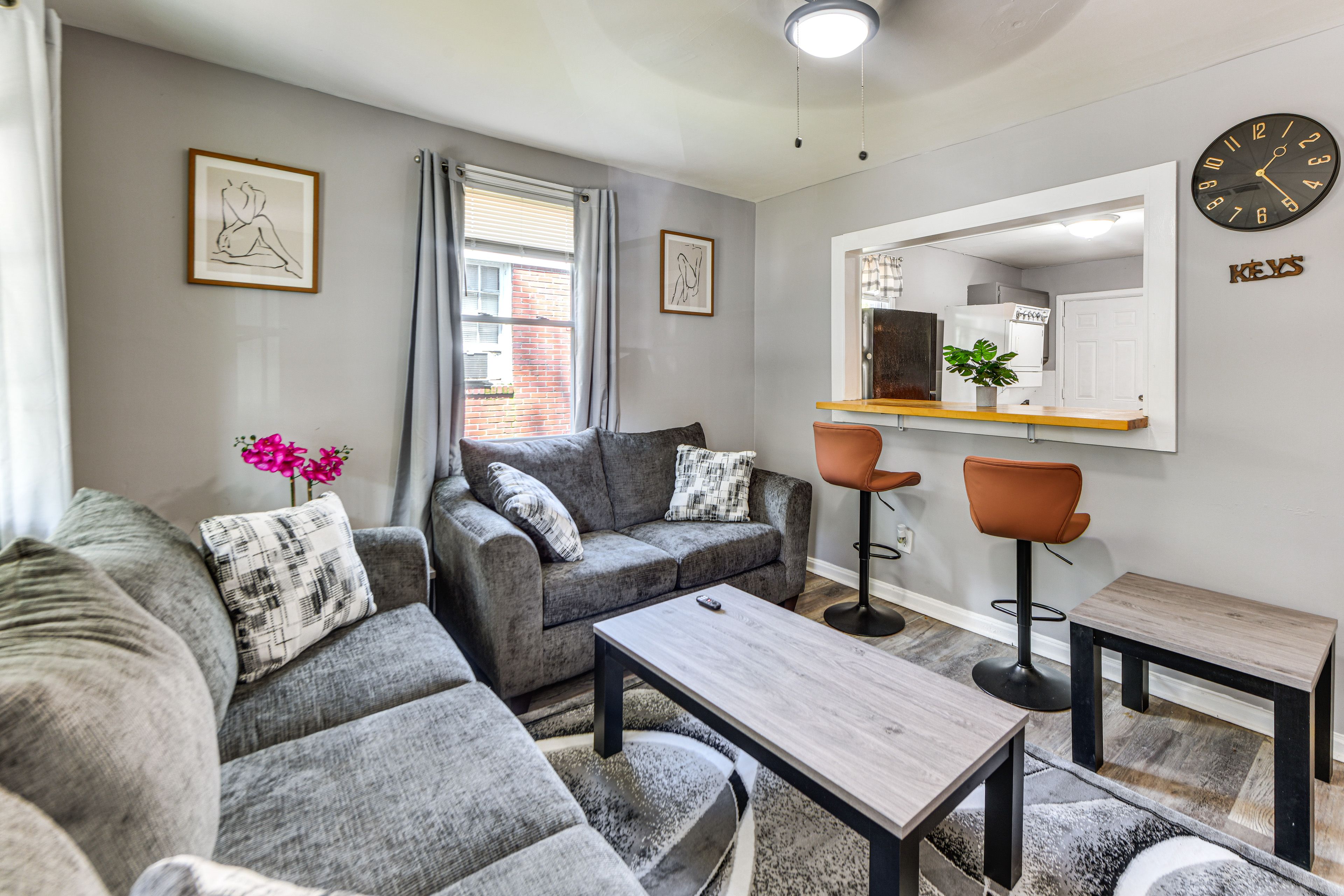 Living Room | Smart TV