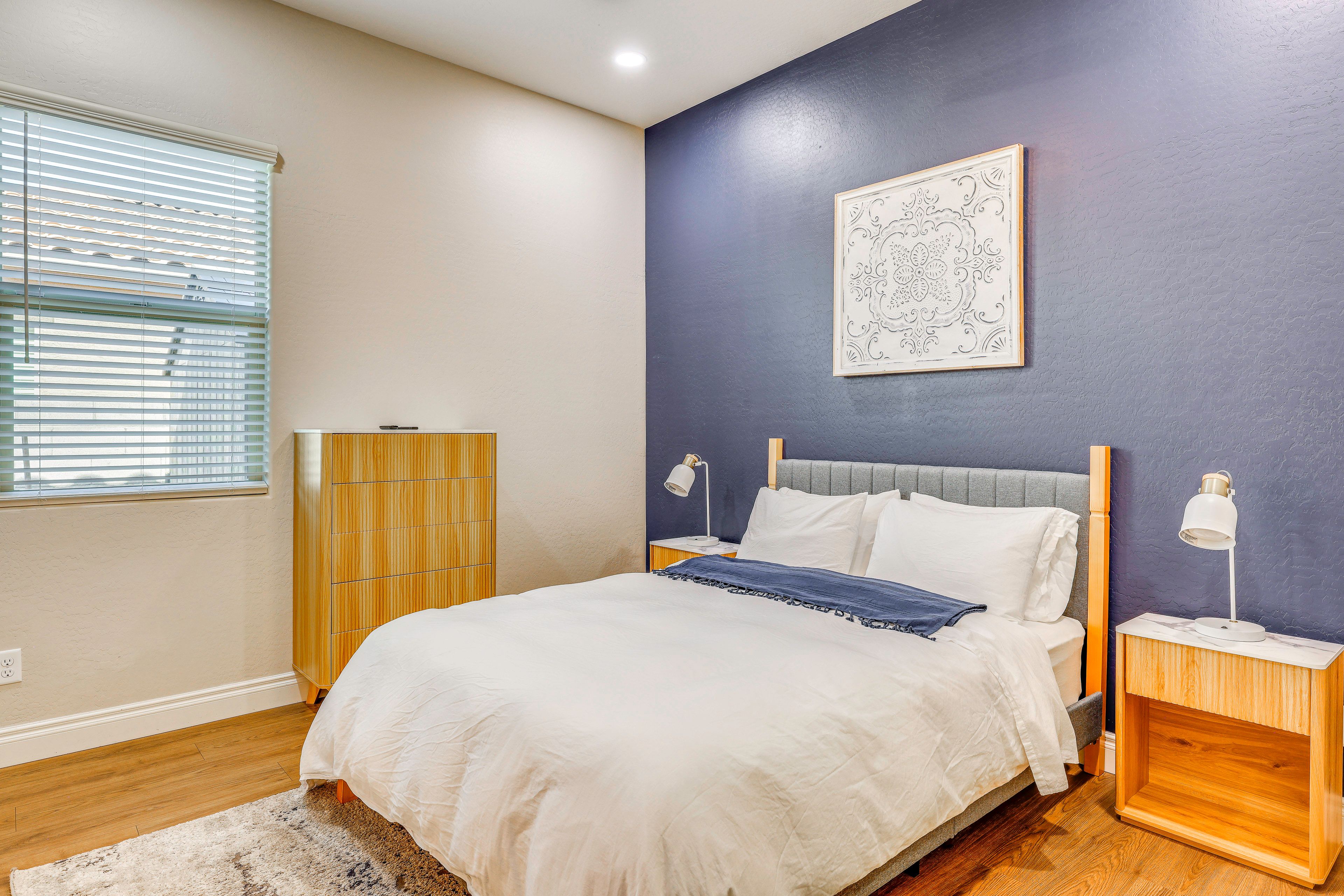 Bedroom 1 | King Bed