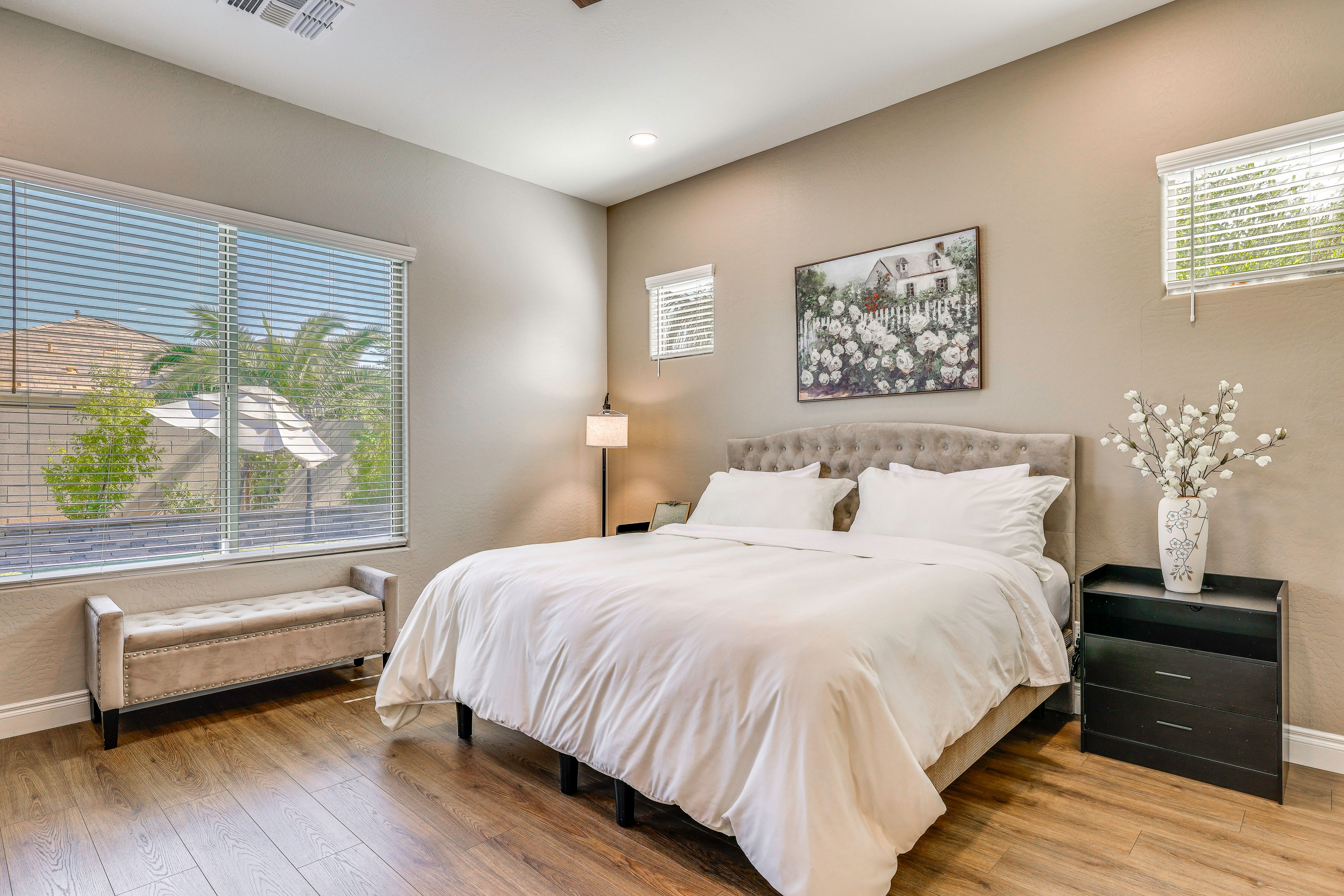 Bedroom 4 | King Bed