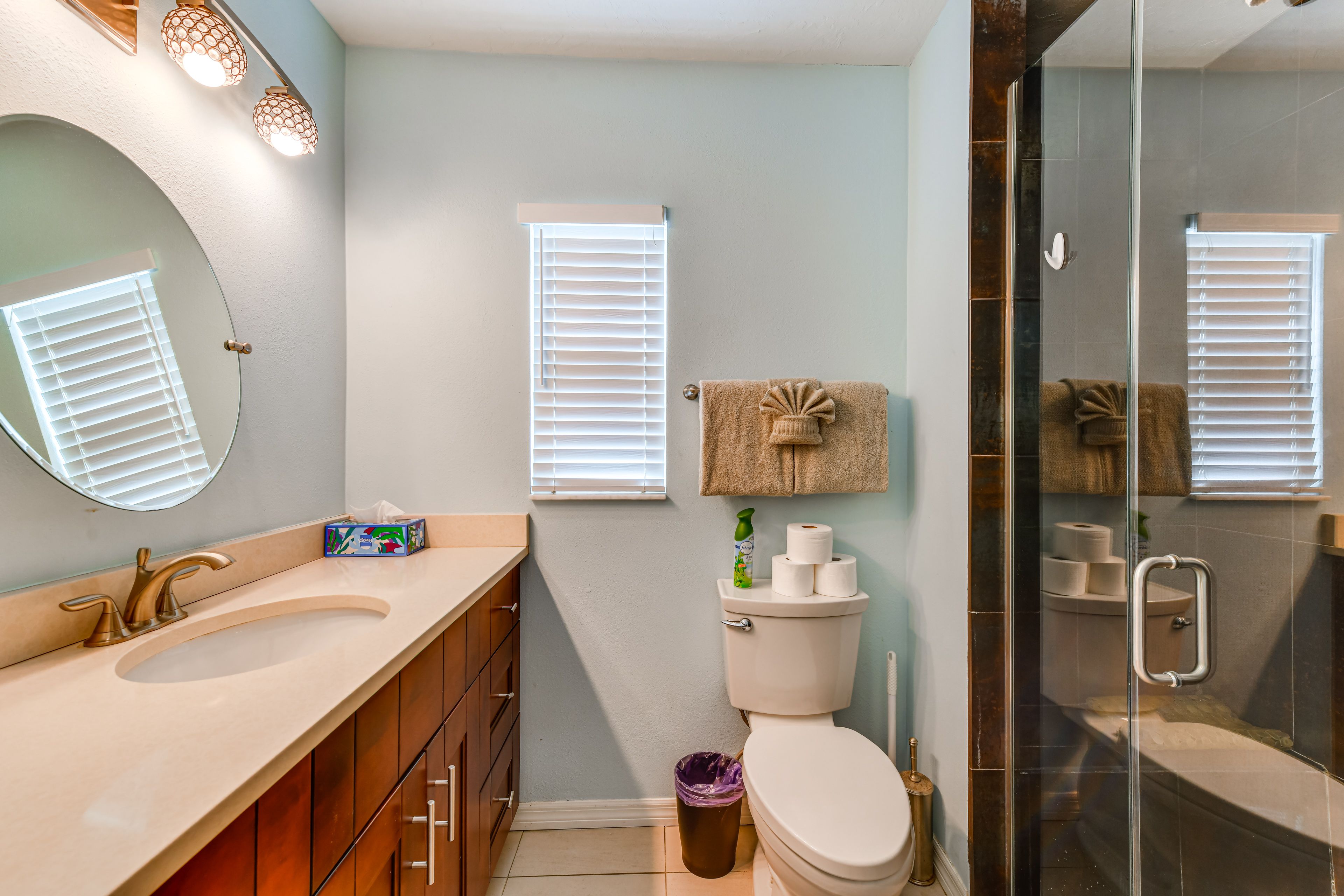 Full Bathroom | Towels & Linens Provided