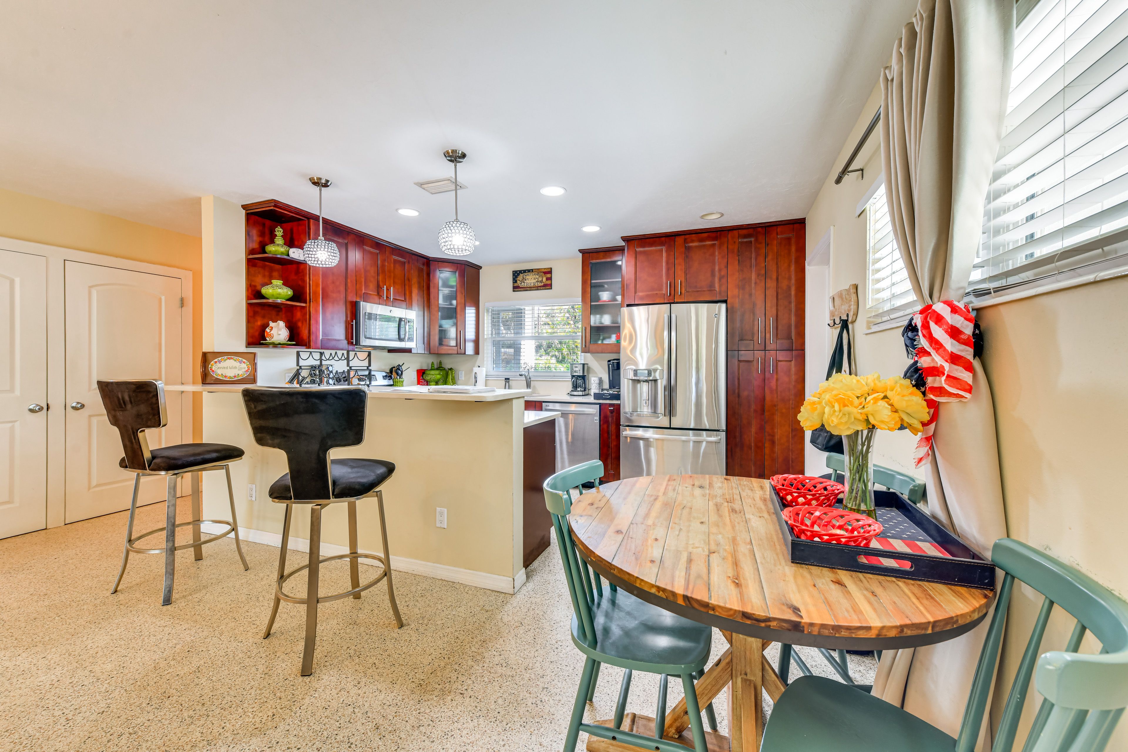 Sarasota Vacation Rental | 3BR | 2BA | 1,300 Sq Ft