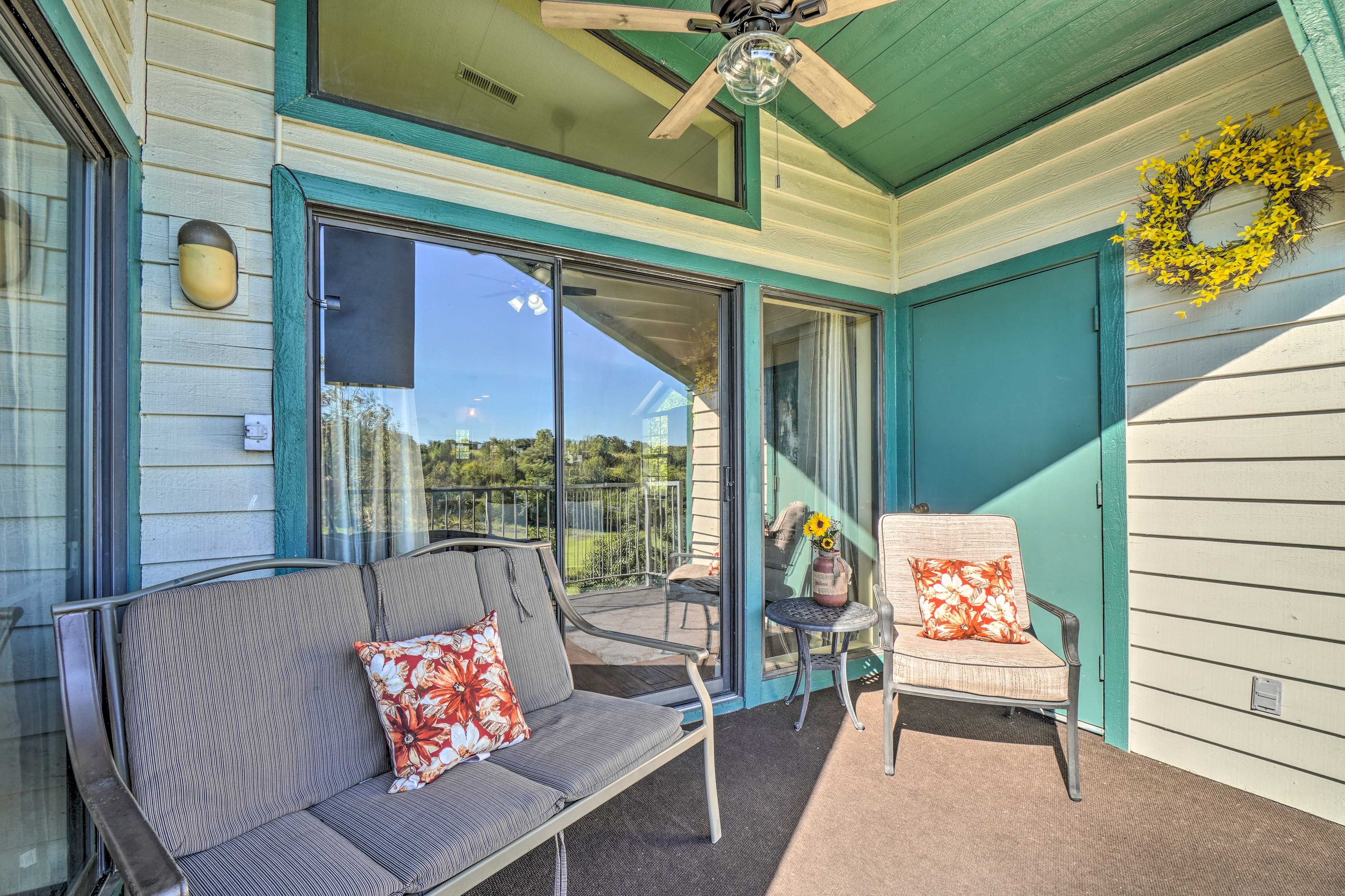 2 Balconies | Golf Course Views