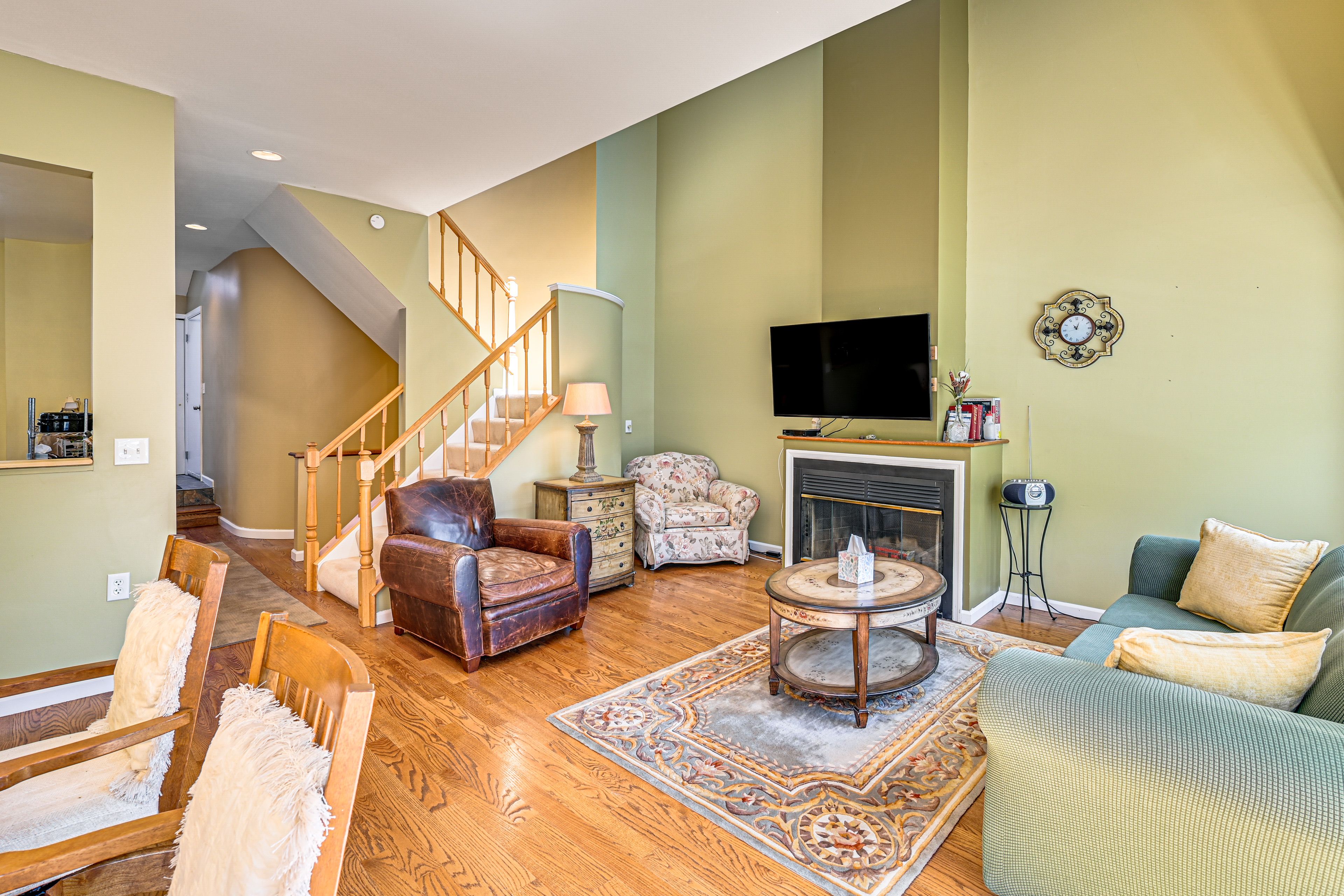 Living Room | Main Level