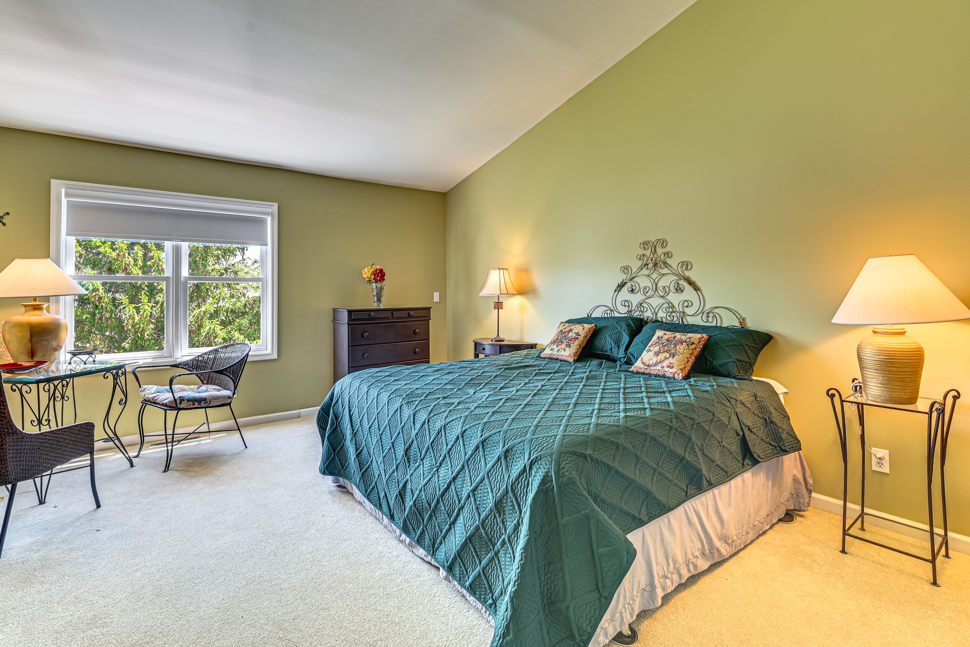 Bedroom 1 | Upper Level | King Bed