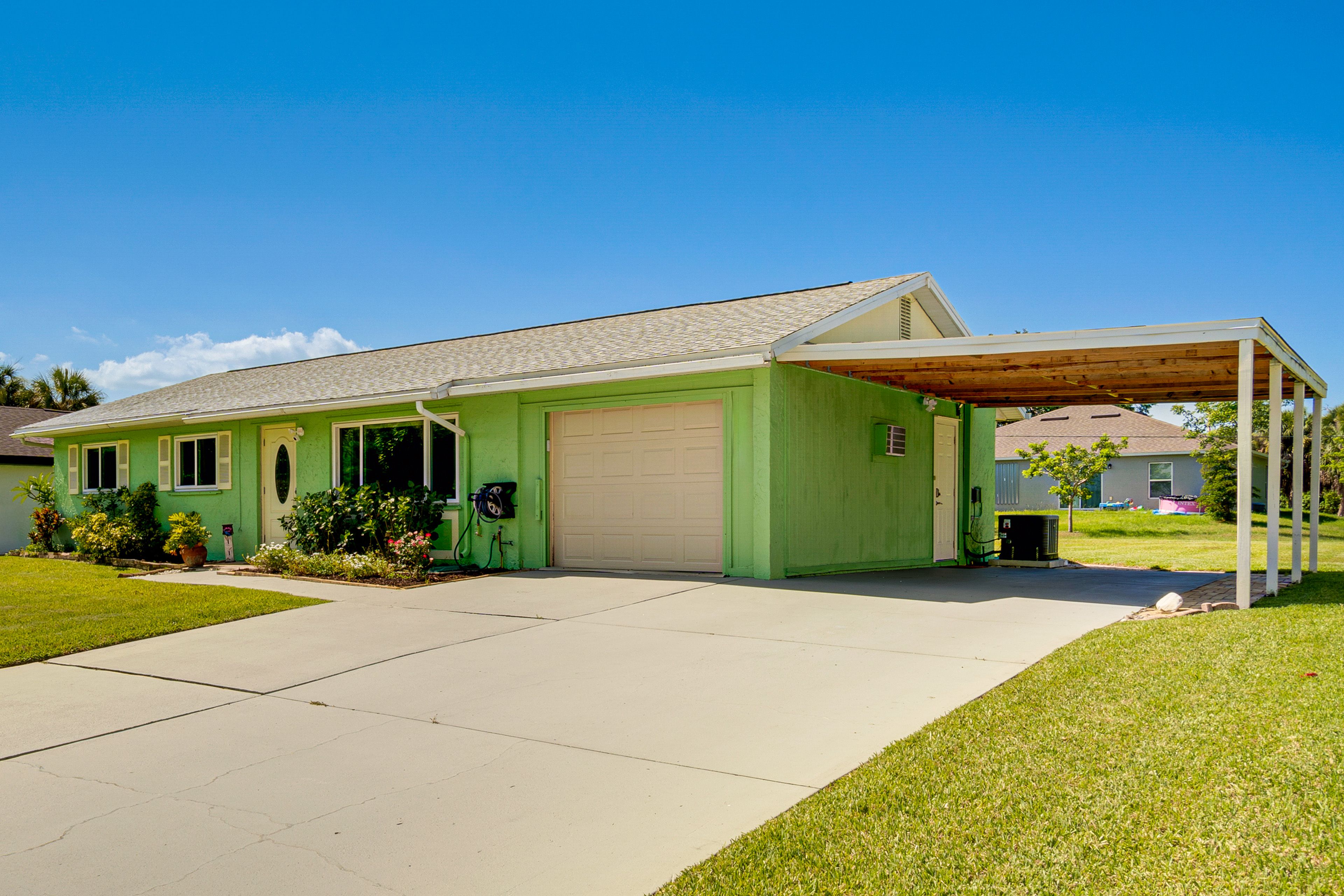 Parking | Carport (1 Vehicle) | Driveway (1 Vehicle)