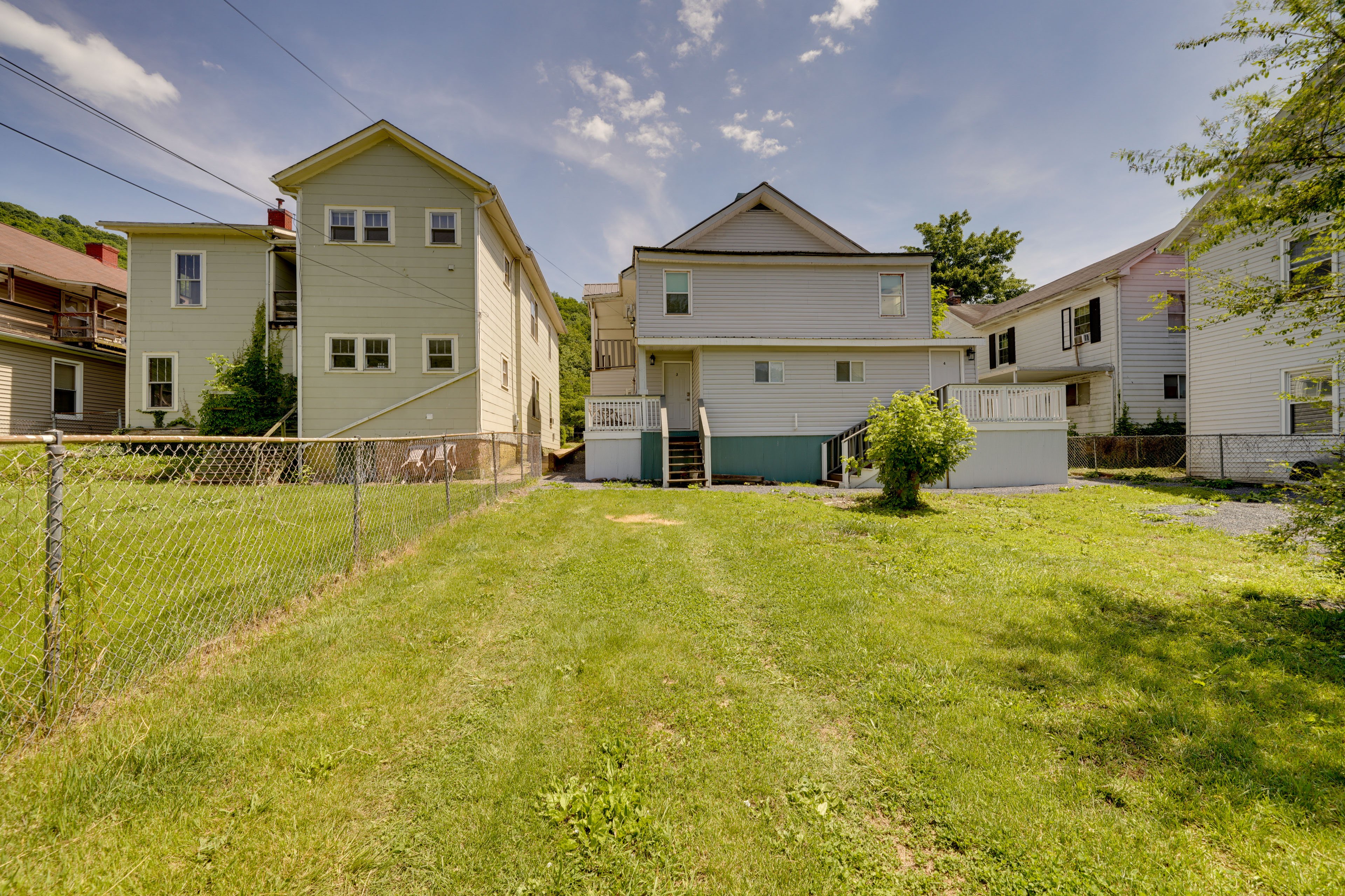 Spacious Yard