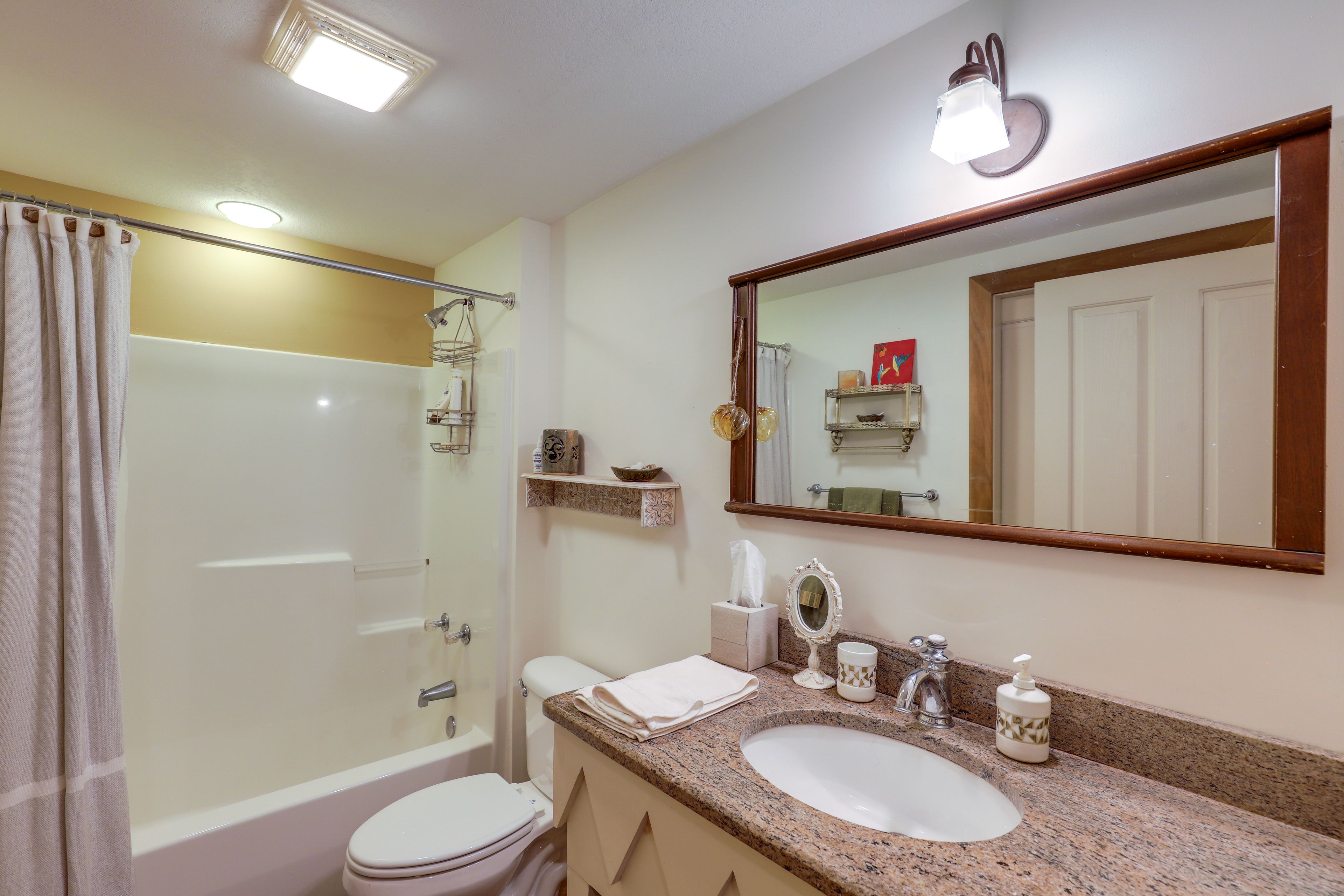 Full Bathroom