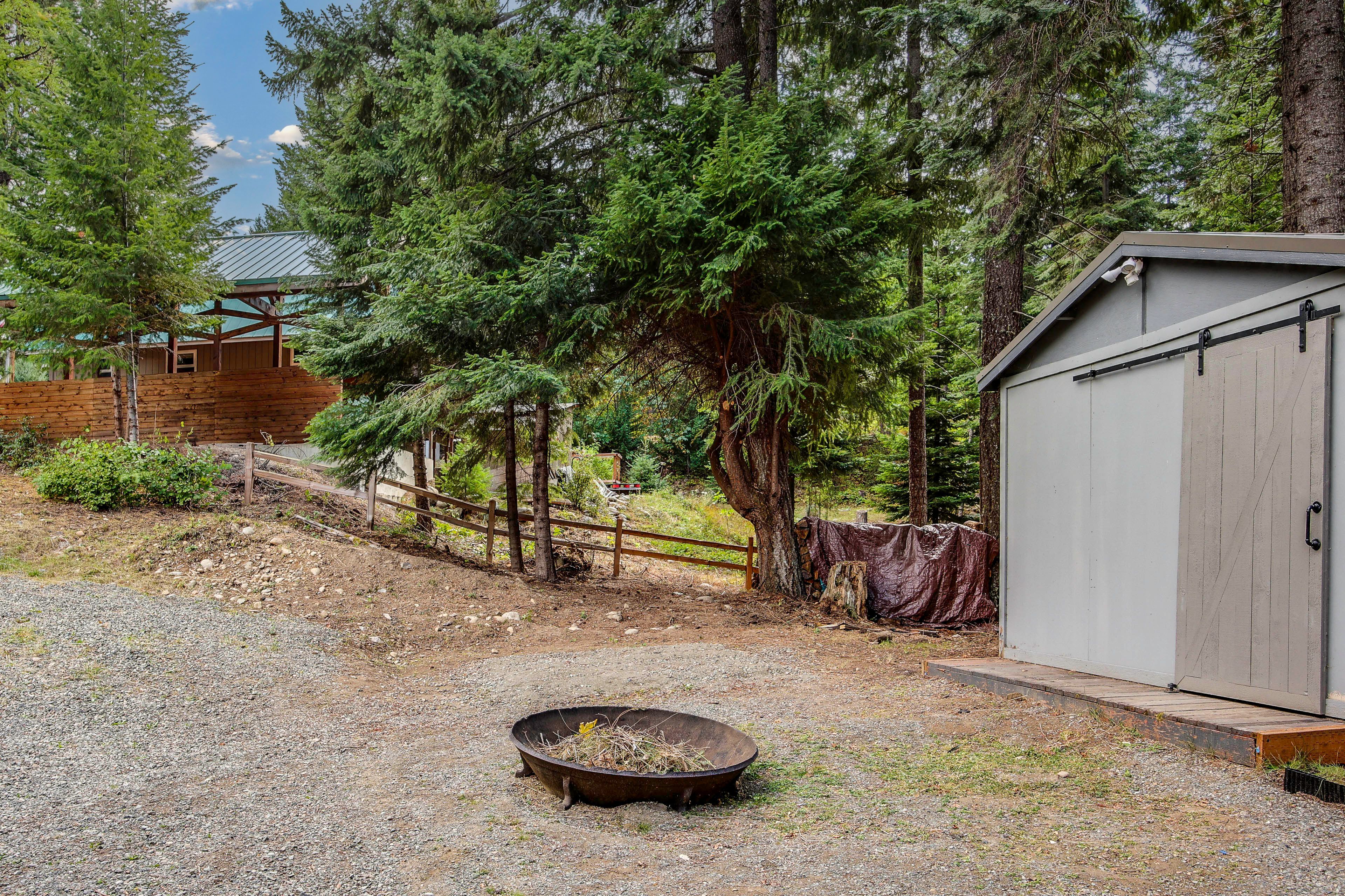 Exterior | Fire Pit