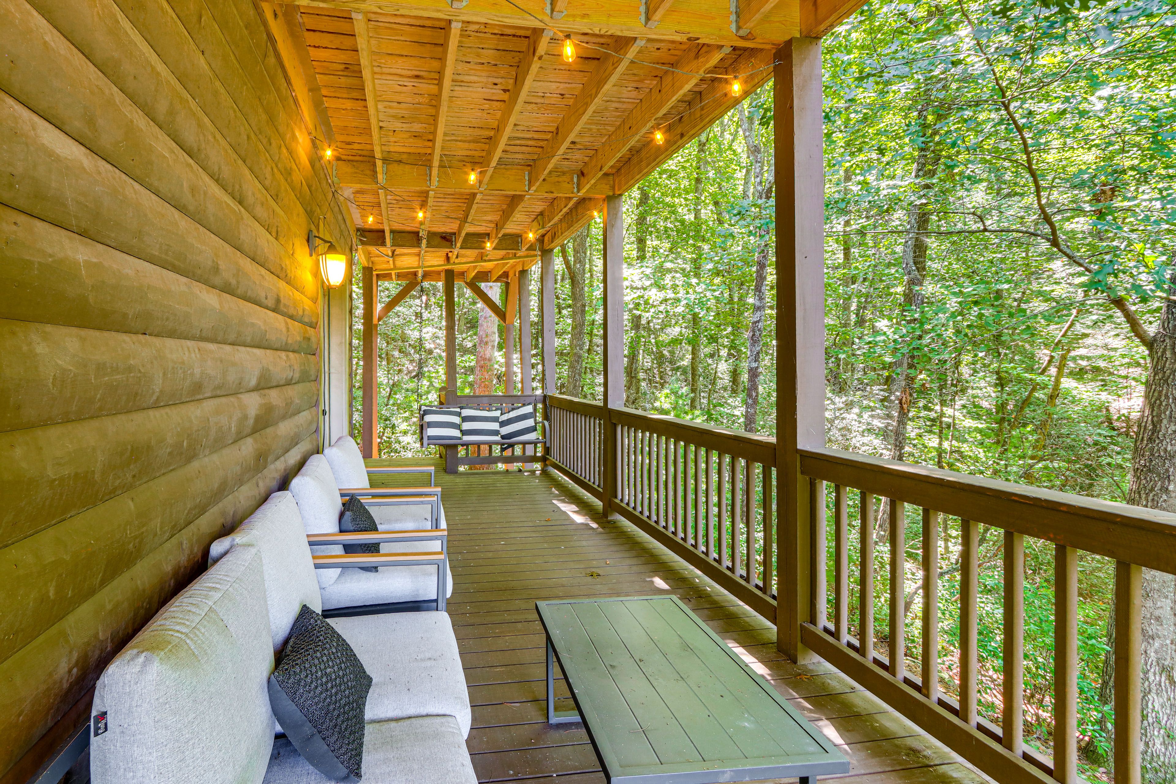 Blue Ridge Vacation Rental | 4BR | 3BA | 1,920 Sq Ft | 5 Steps to Enter