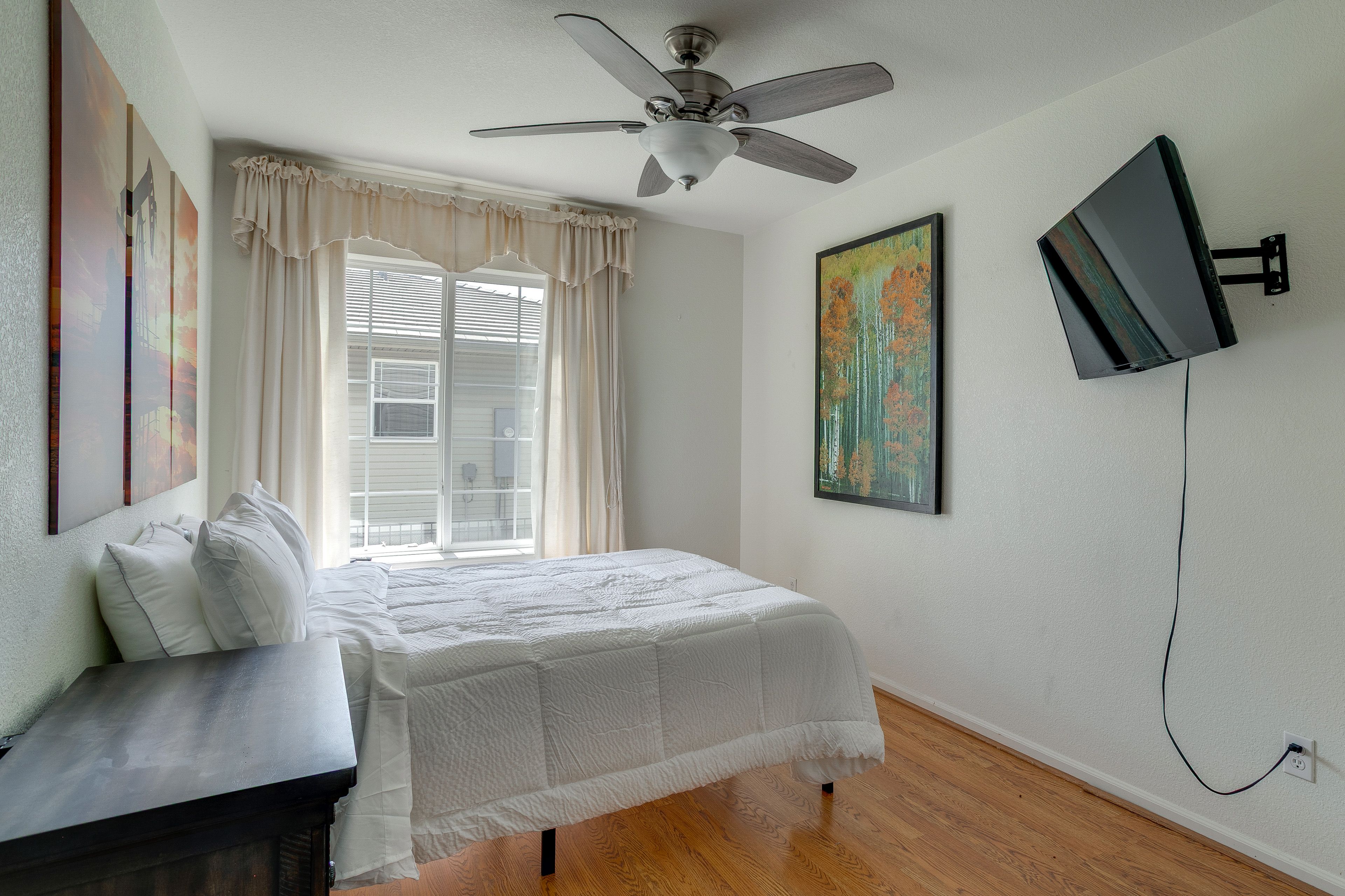 Bedroom 3 | Full Bed | Main Level
