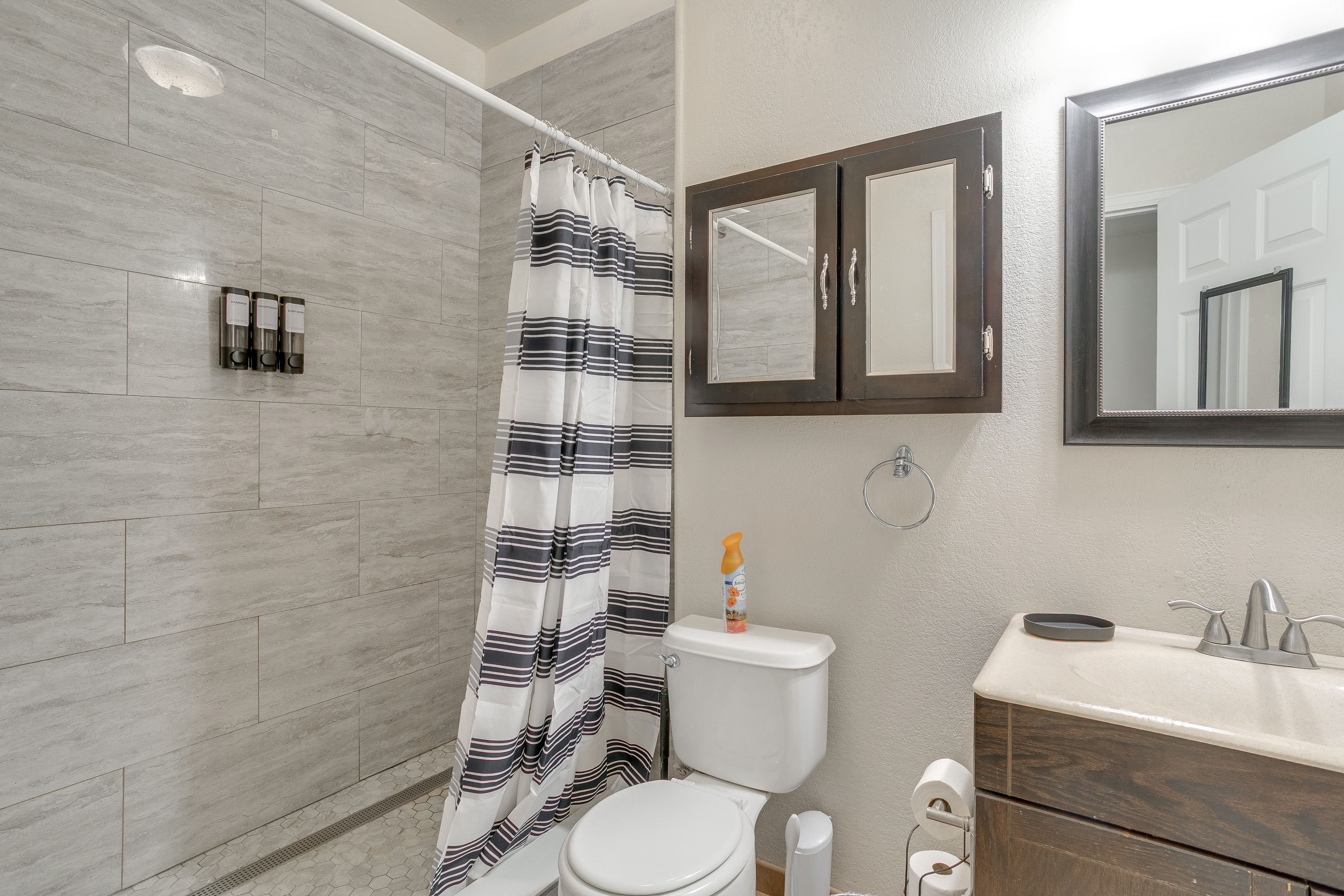Full Bathroom | Lower Level