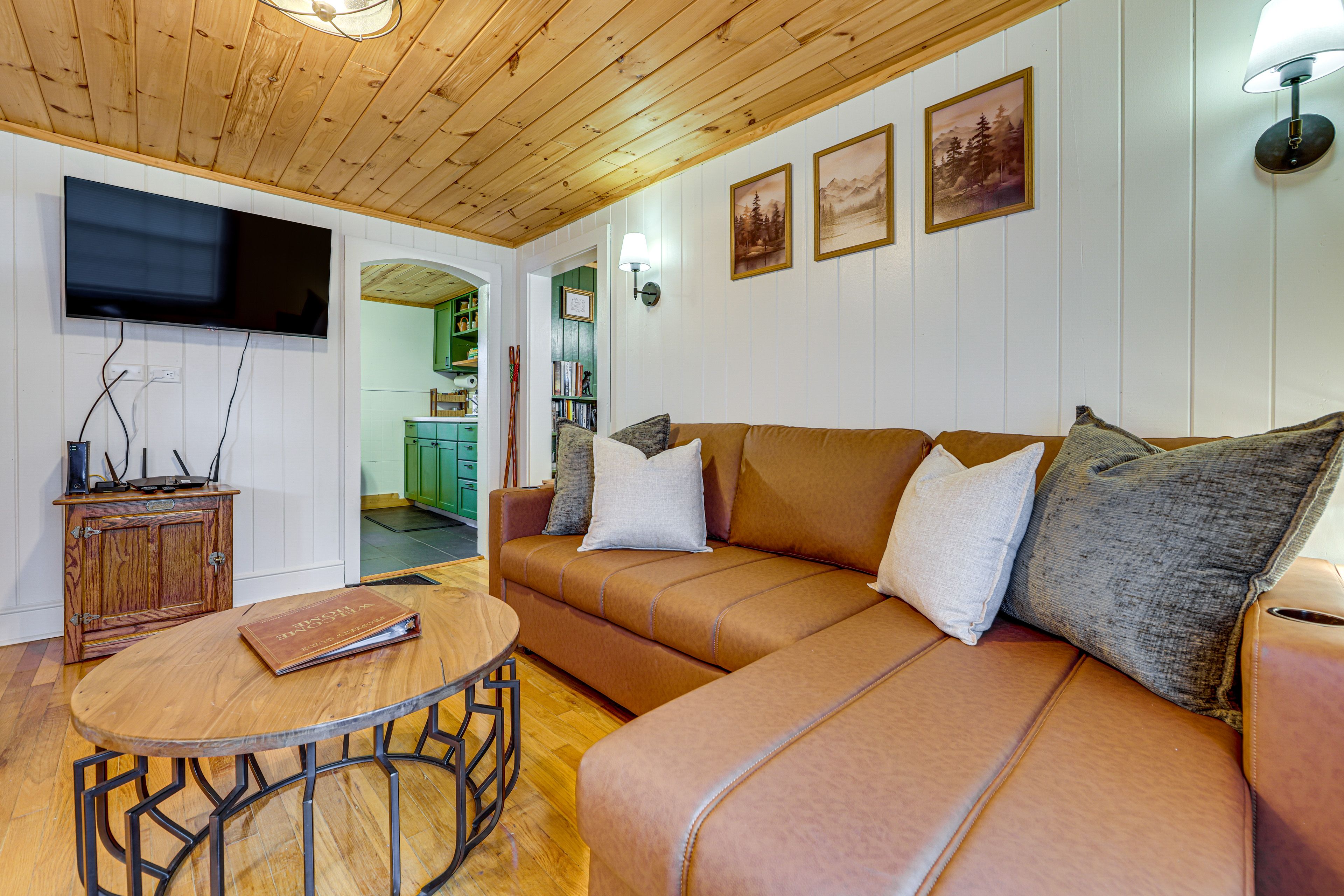 Living Room | Full Sleeper Sofa