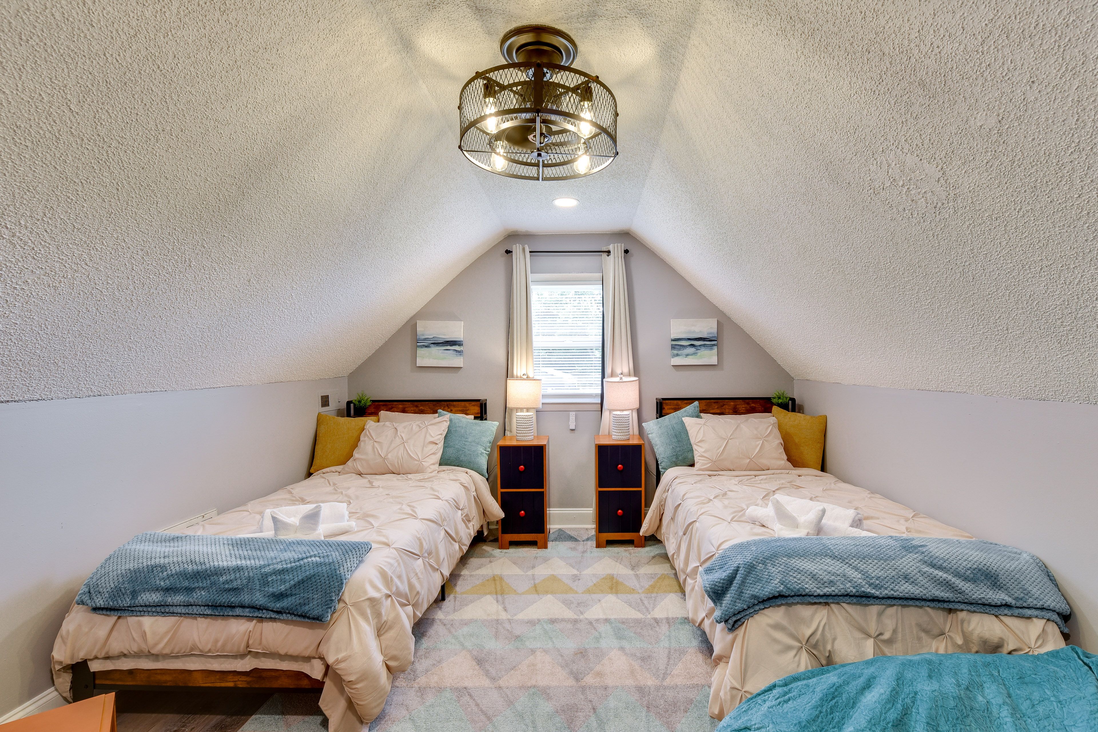 Bedroom 4 | 2 XL Twin Beds | 2nd Floor