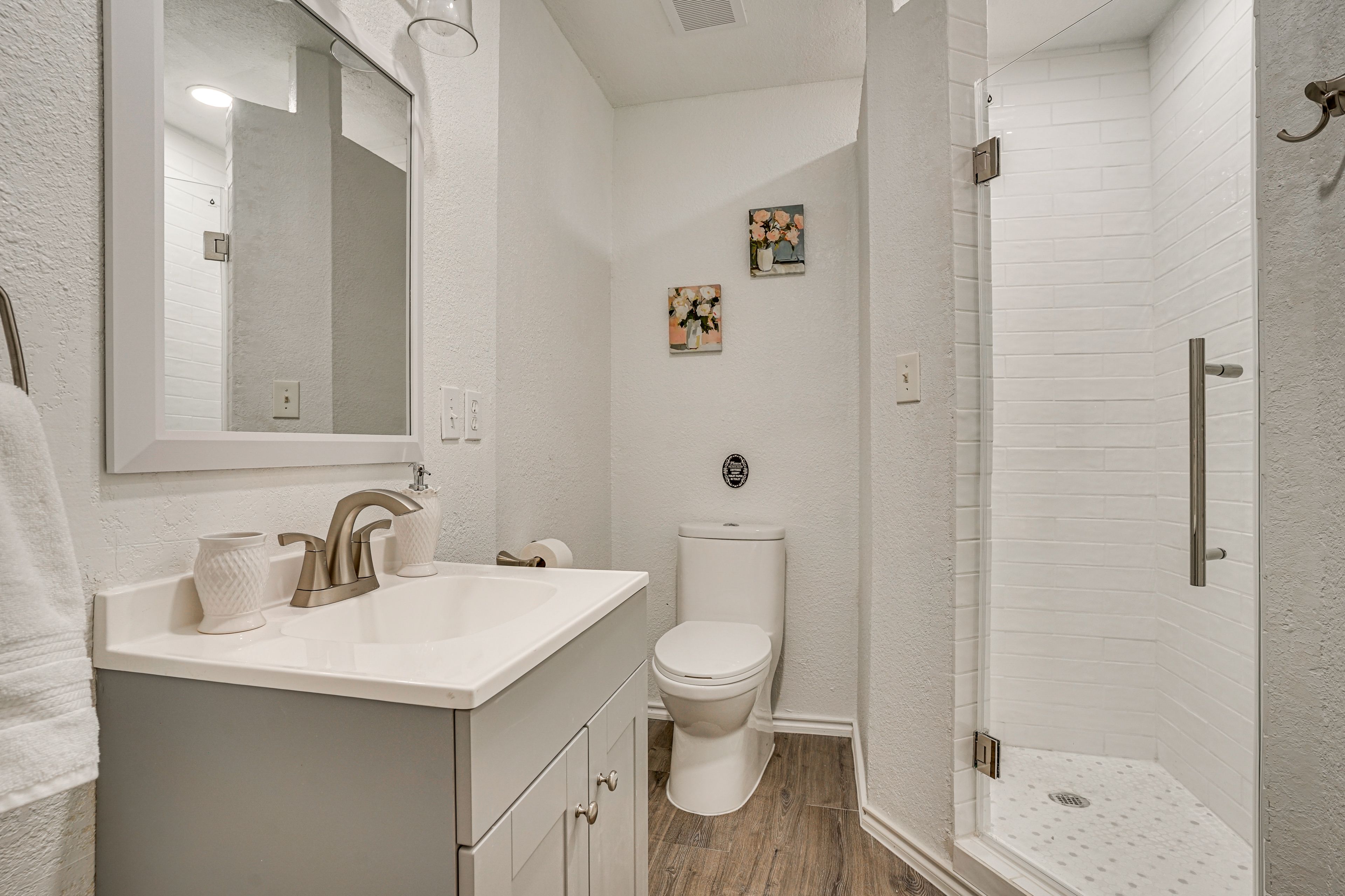 Full Bathroom