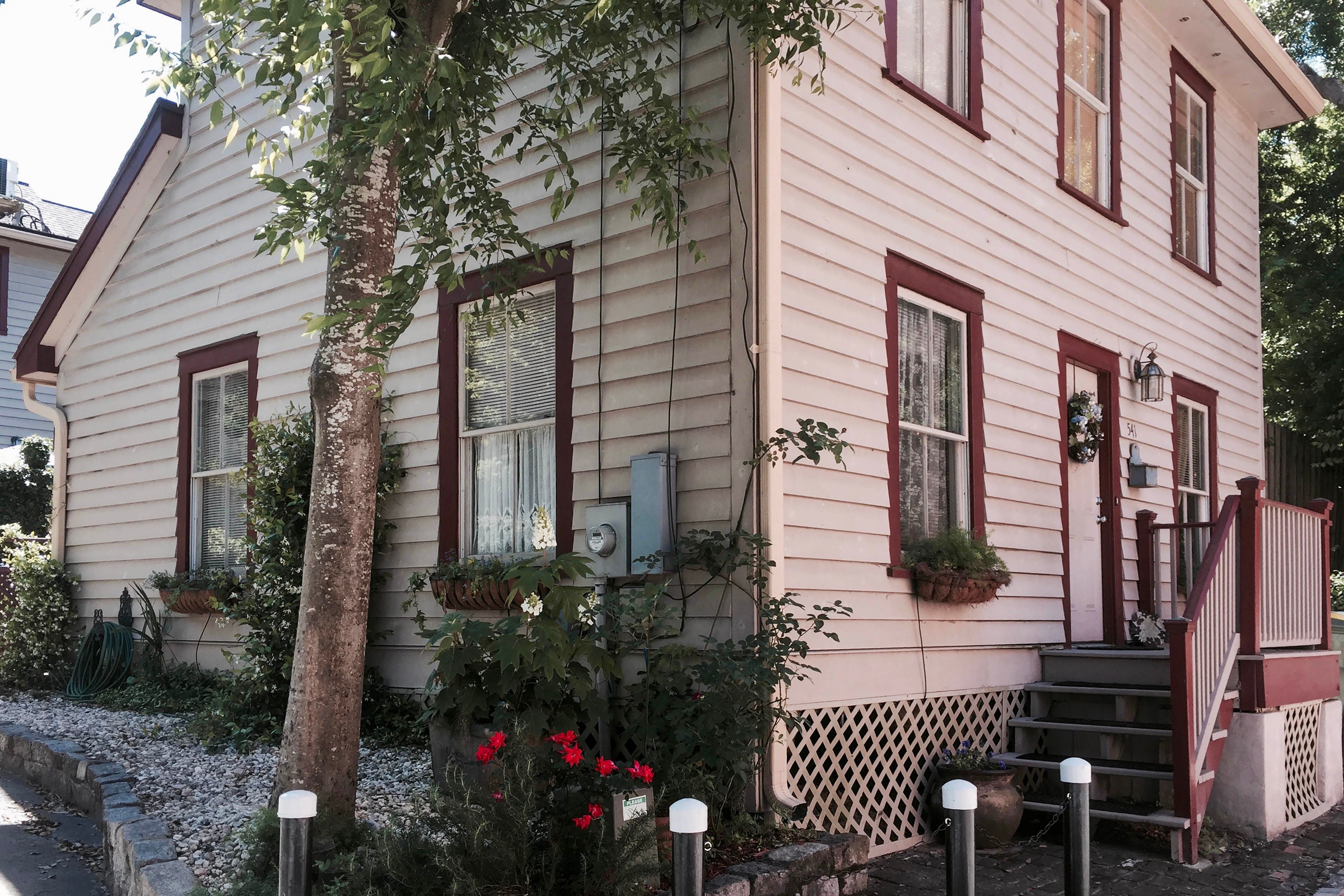 Savannah Vacation Rental | 2BR | 2BA | 1,250 Sq Ft