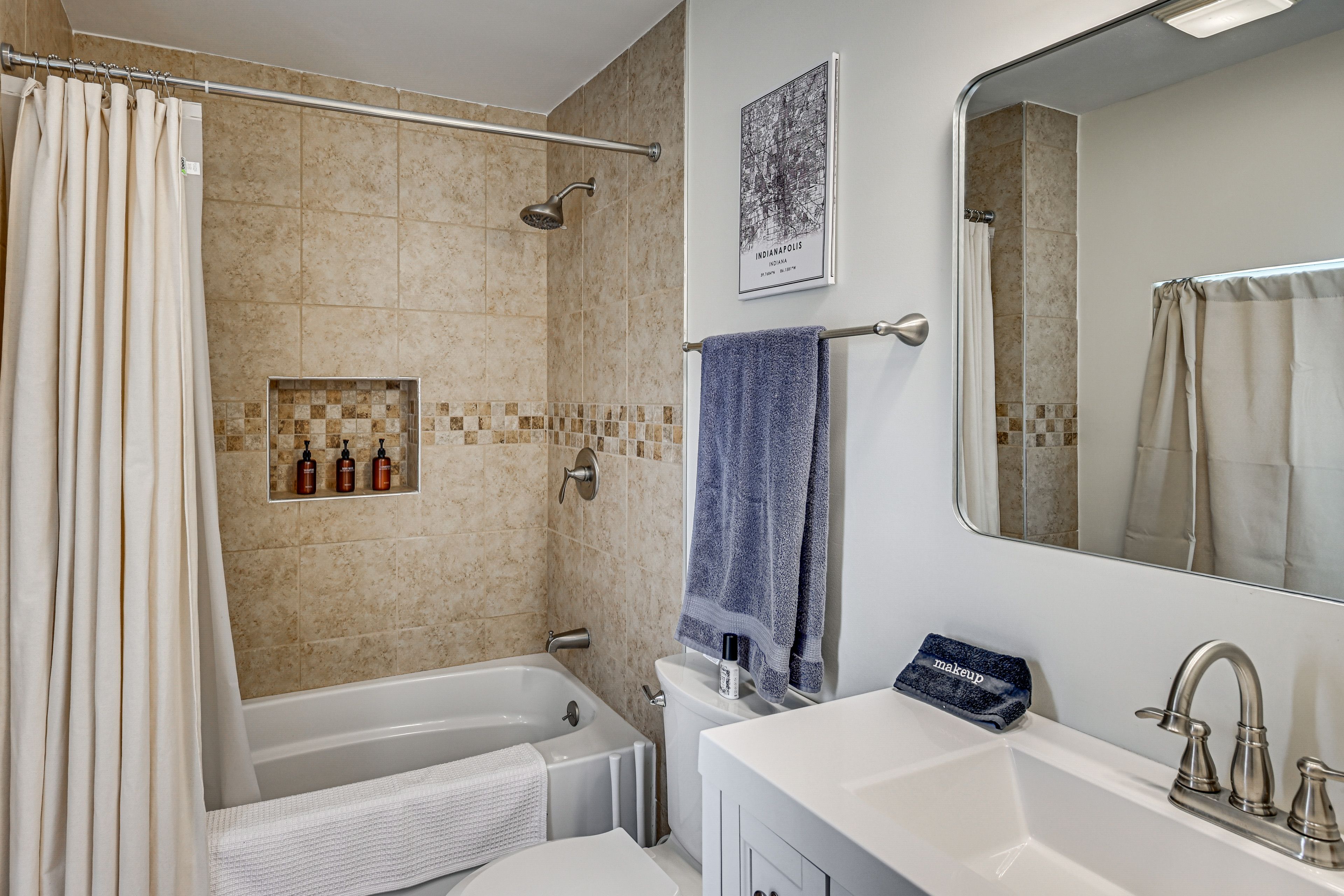 Full Bathroom | Upper Level