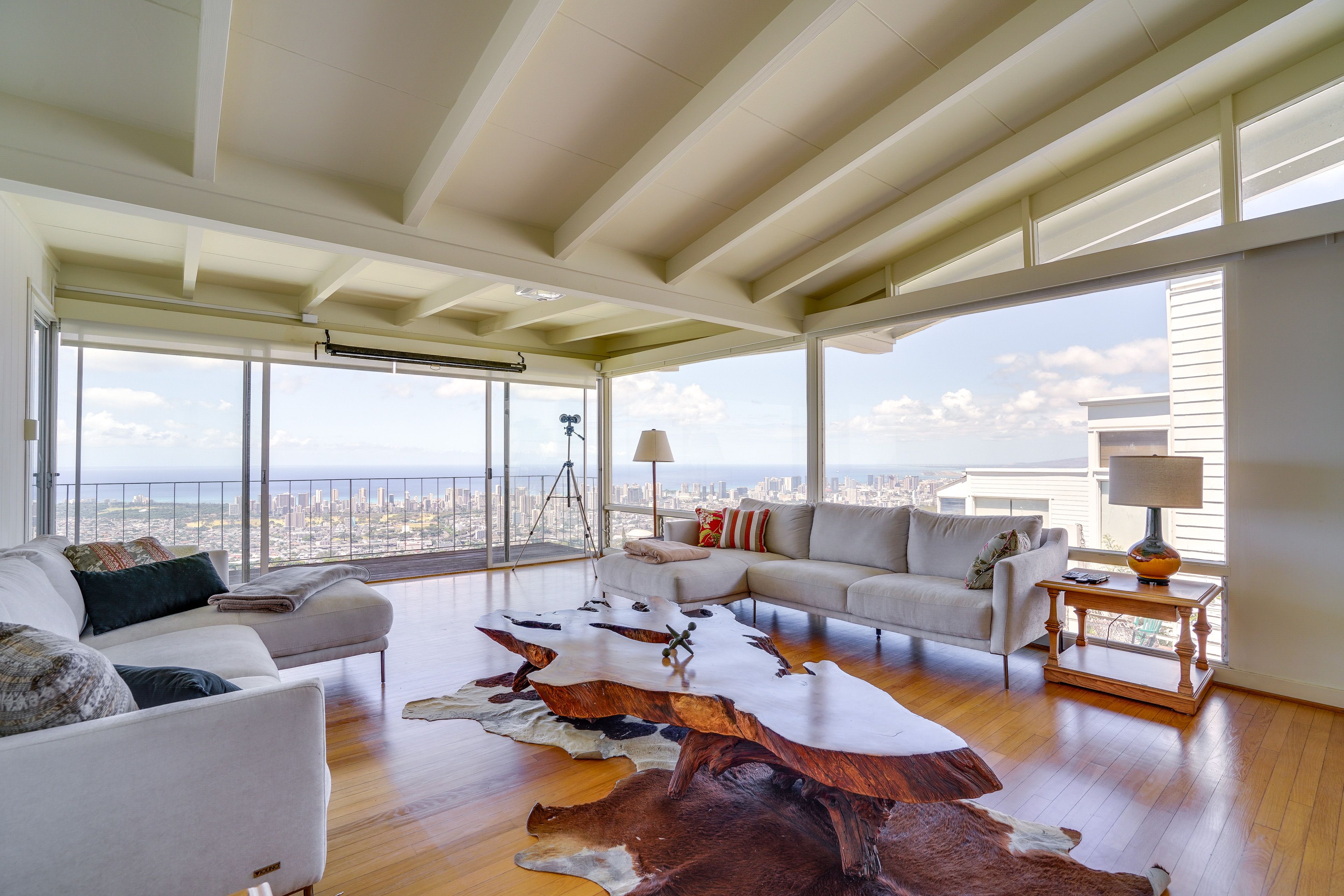 Honolulu Vacation Rental | 4BR | 3BA | 2,175 Sq Ft | Stairs Required