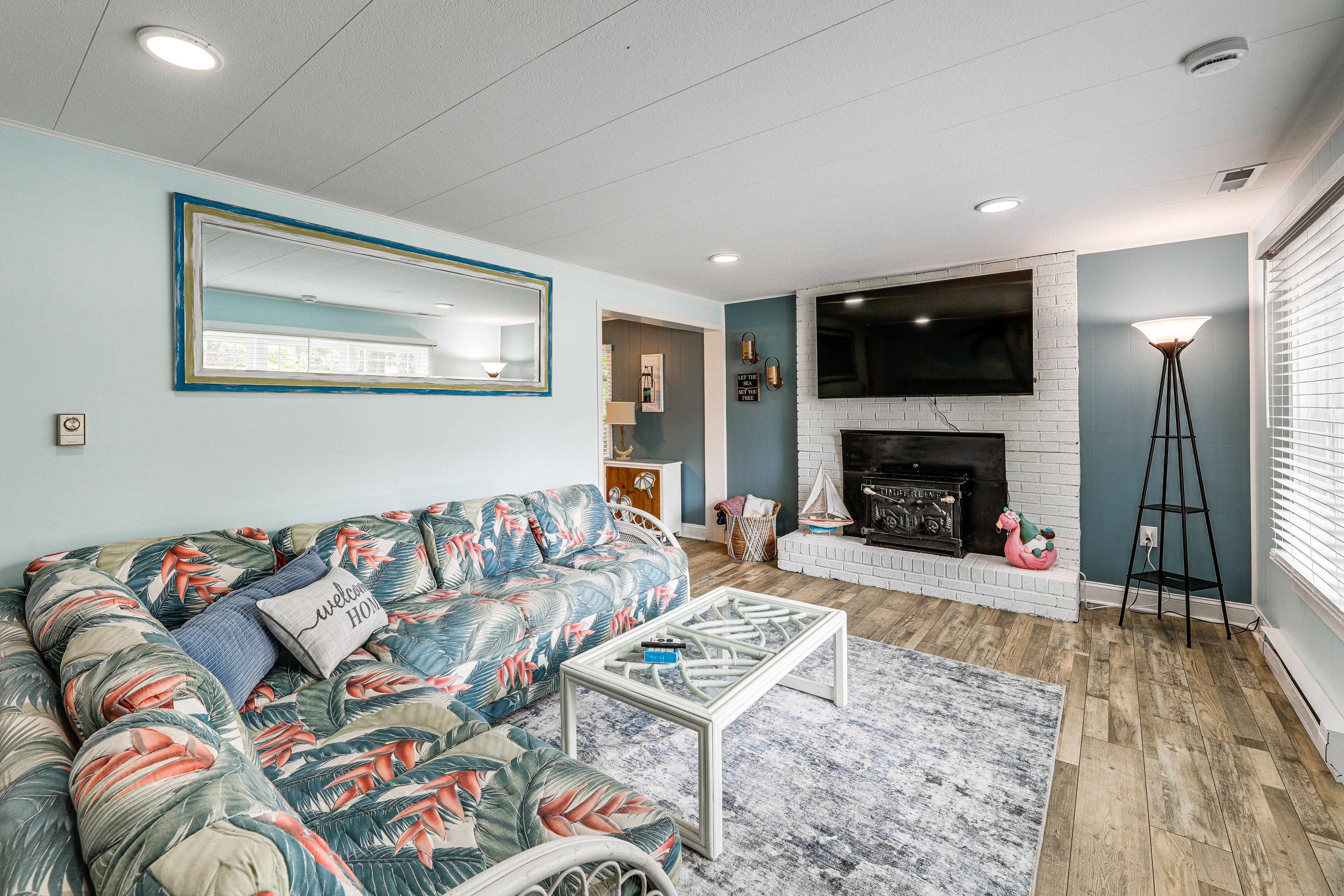 Ocean Pines Vacation Rental | 3BR | 1.5BA | 1,100 Sq Ft | 5 Steps to Enter