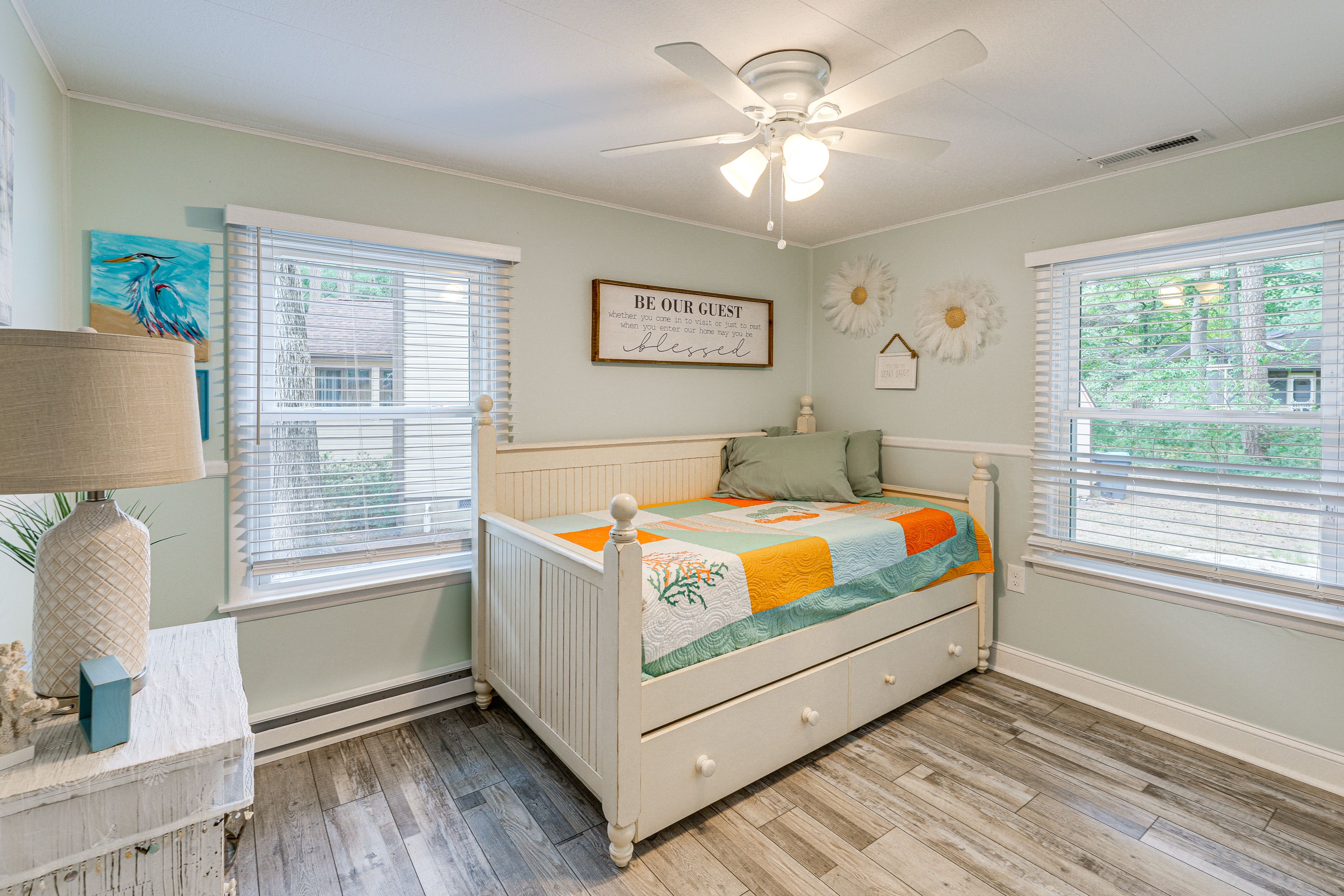 Bedroom 3 | Twin Daybed w/ Twin Trundle