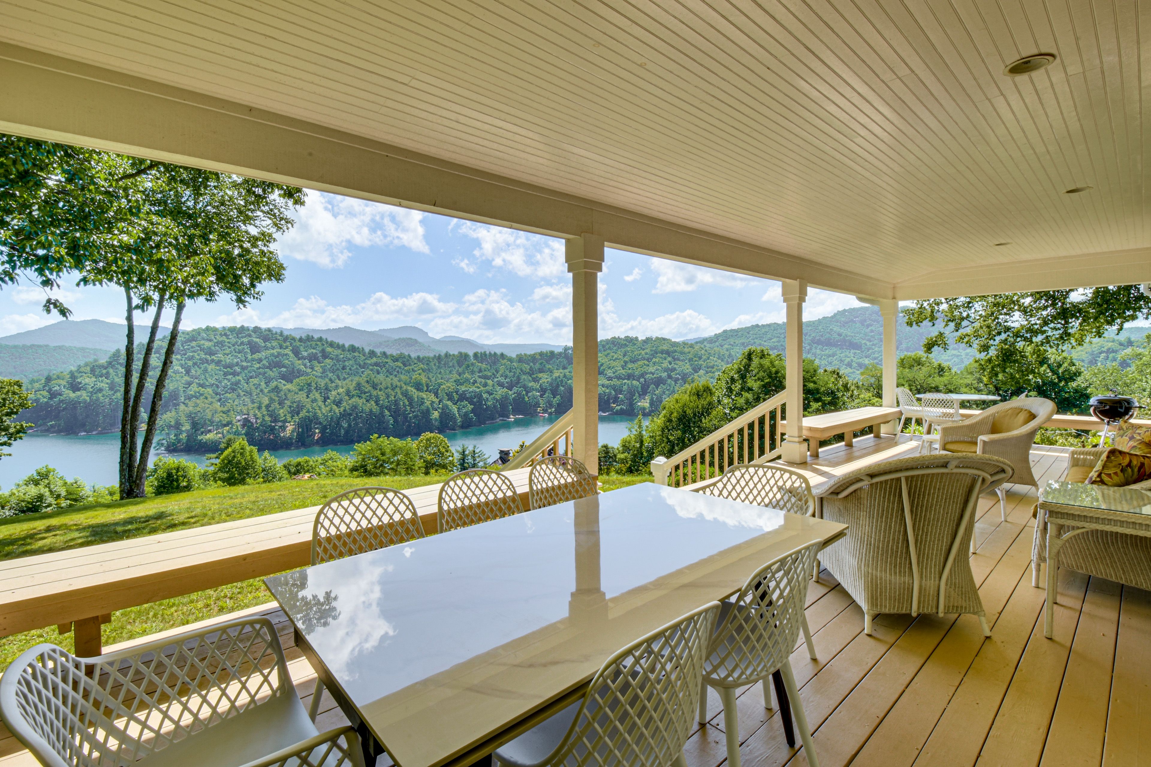 Cullowhee Vacation Rental | 3BR | 3BA | 1,800 Sq Ft