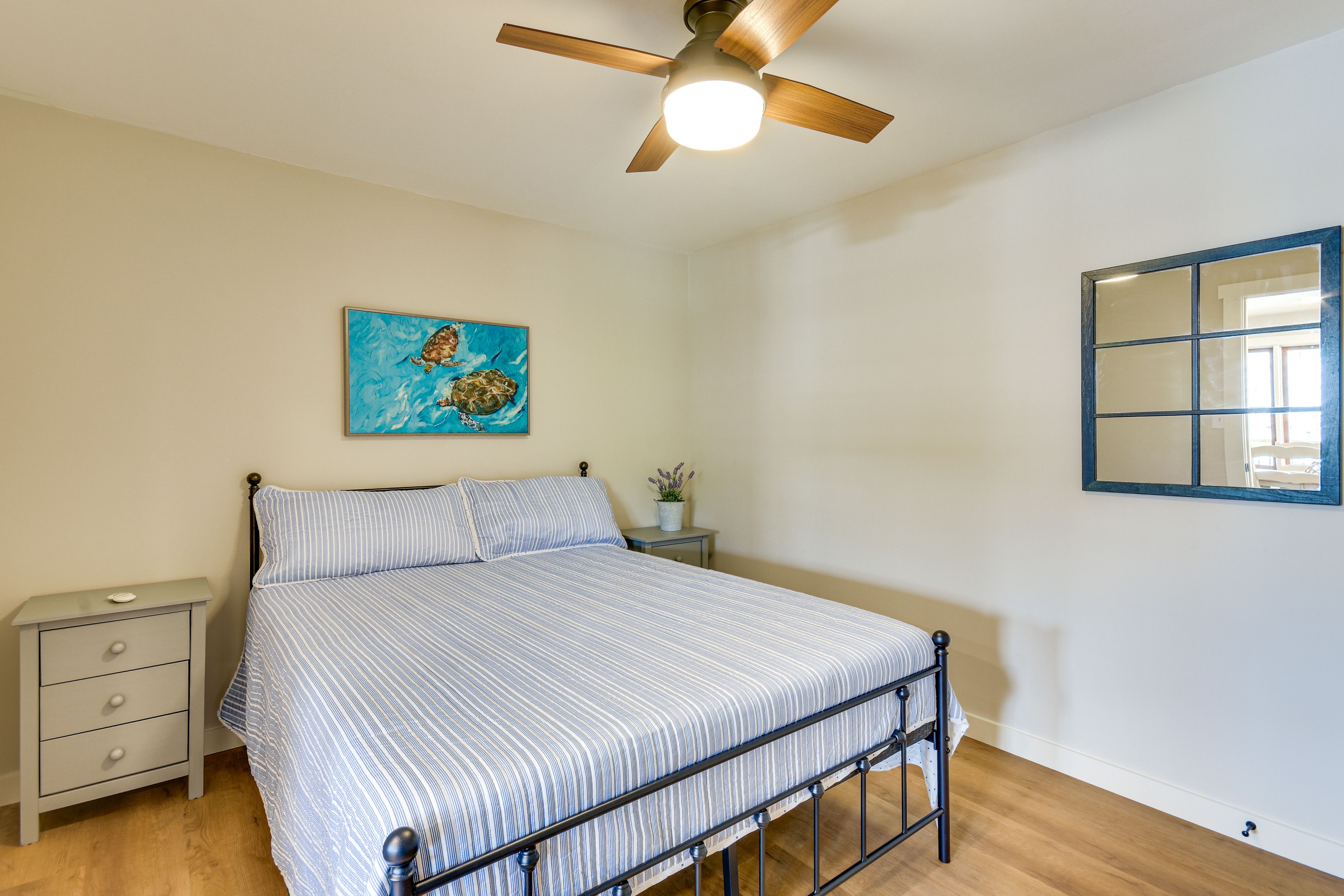 Bedroom 2 | Queen Bed | Main level