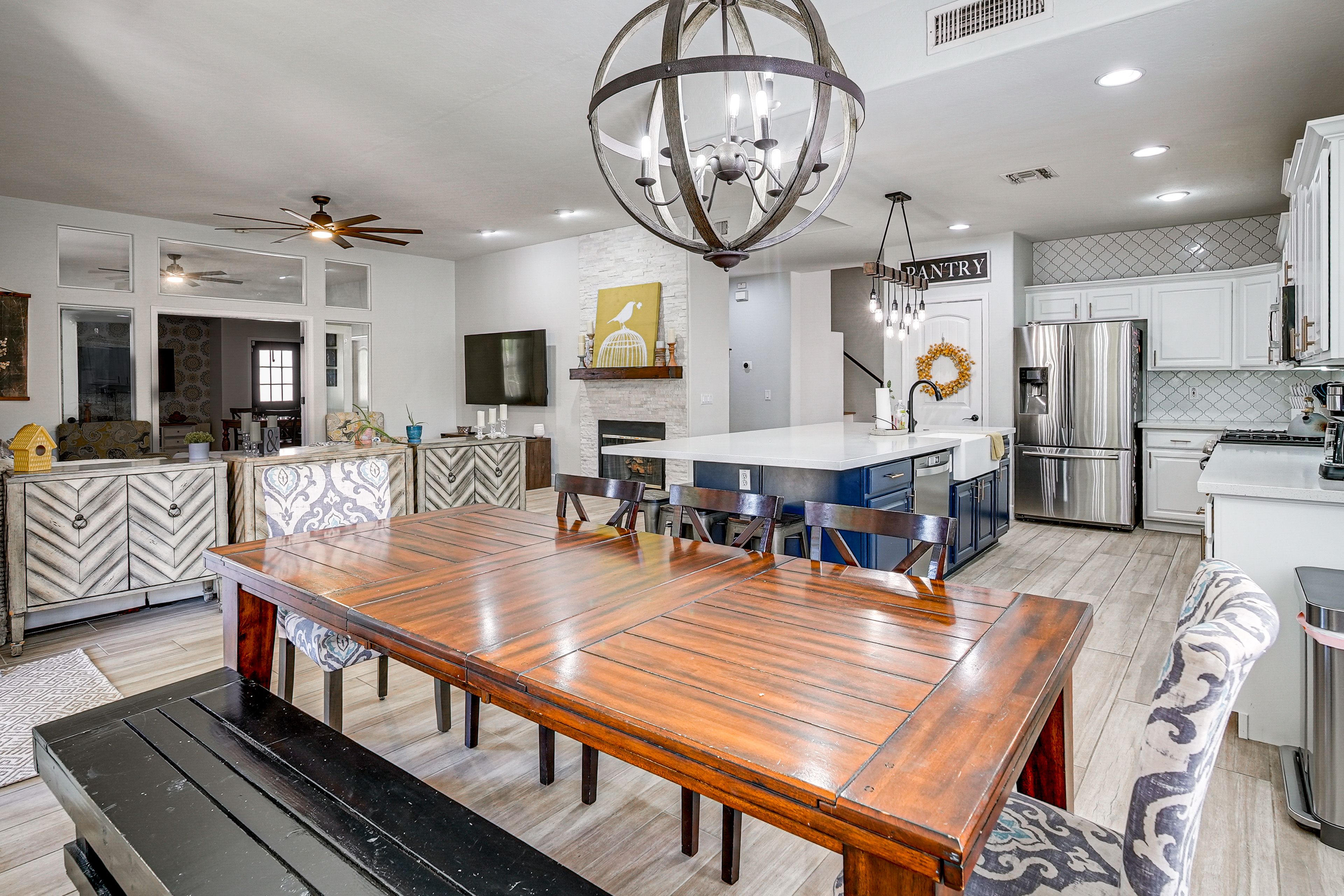 Dining Nook | 1st Floor