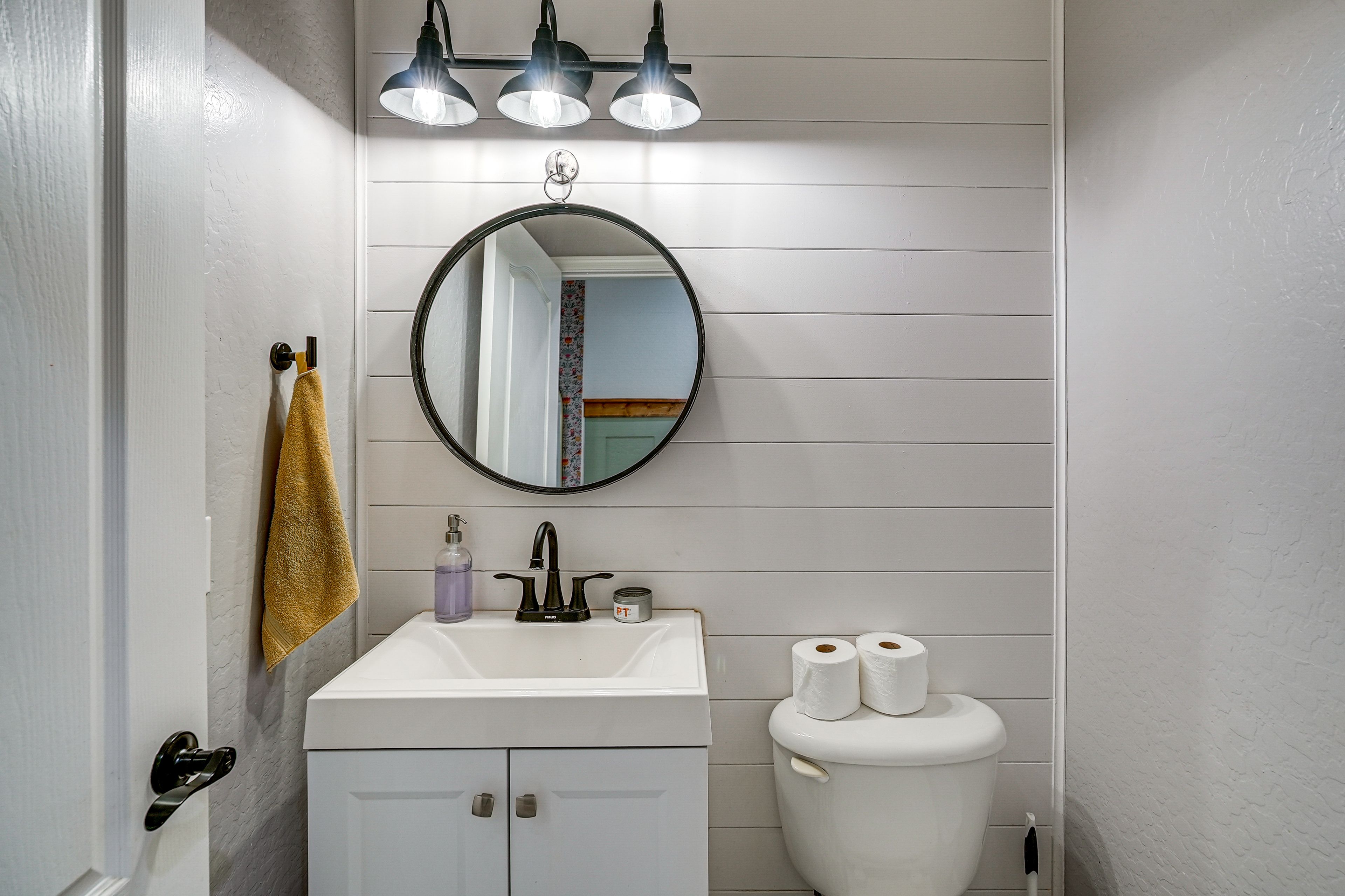 Half Bathroom | 1st Floor