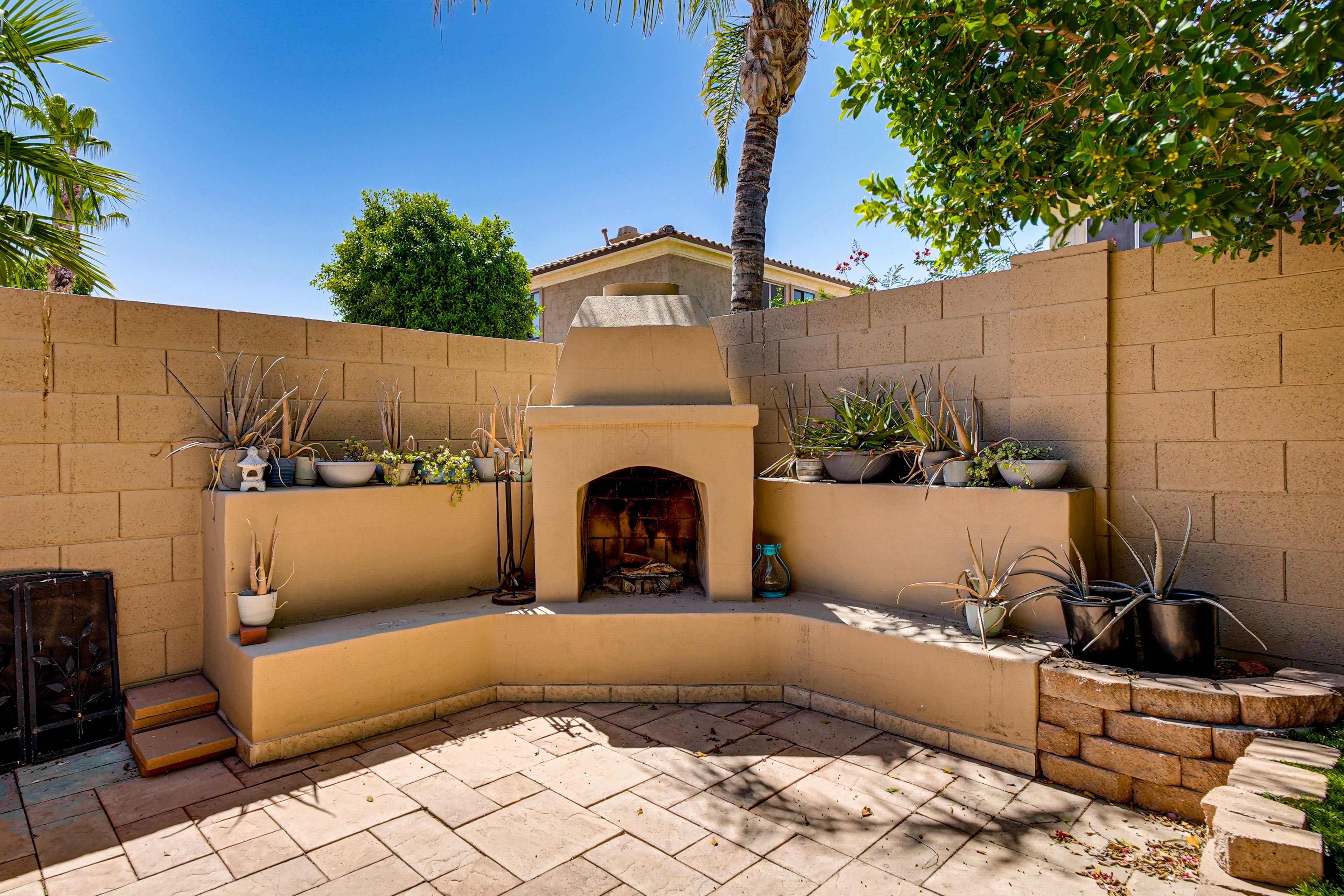 Patio | Outdoor Fireplace