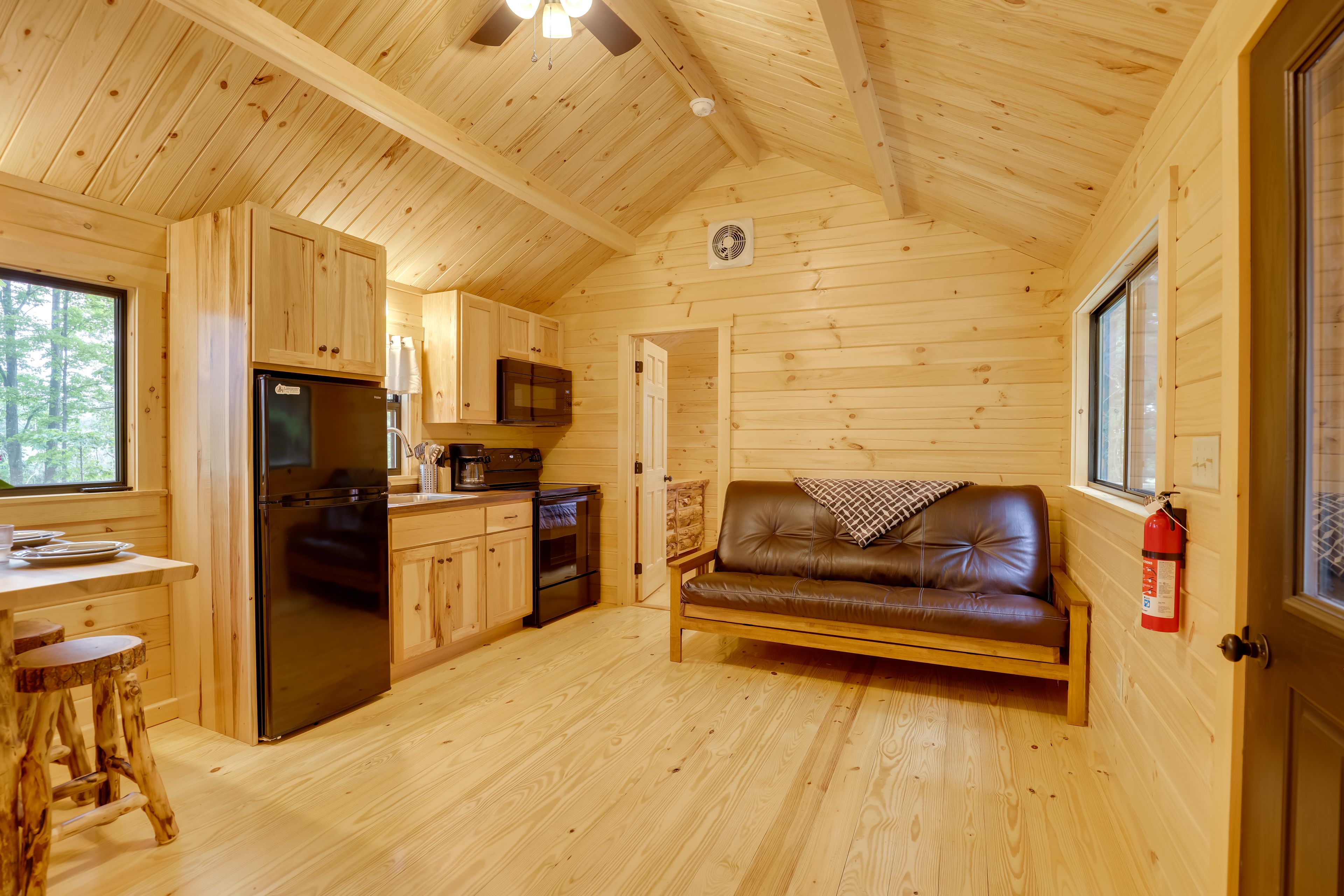 Living Room | Full Futon
