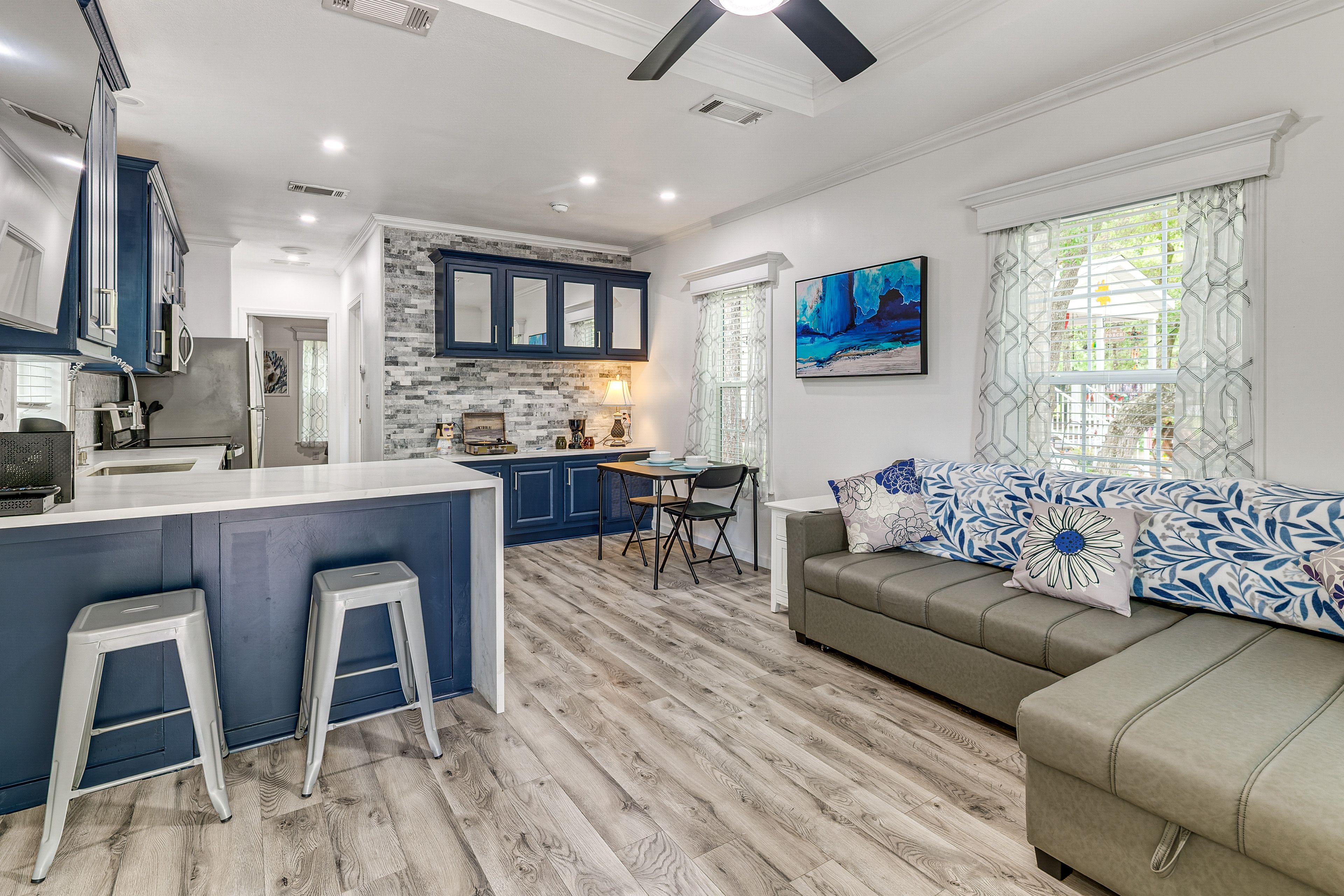 Crystal River Vacation Rental | 1BR | 1BA | 575 Sq Ft