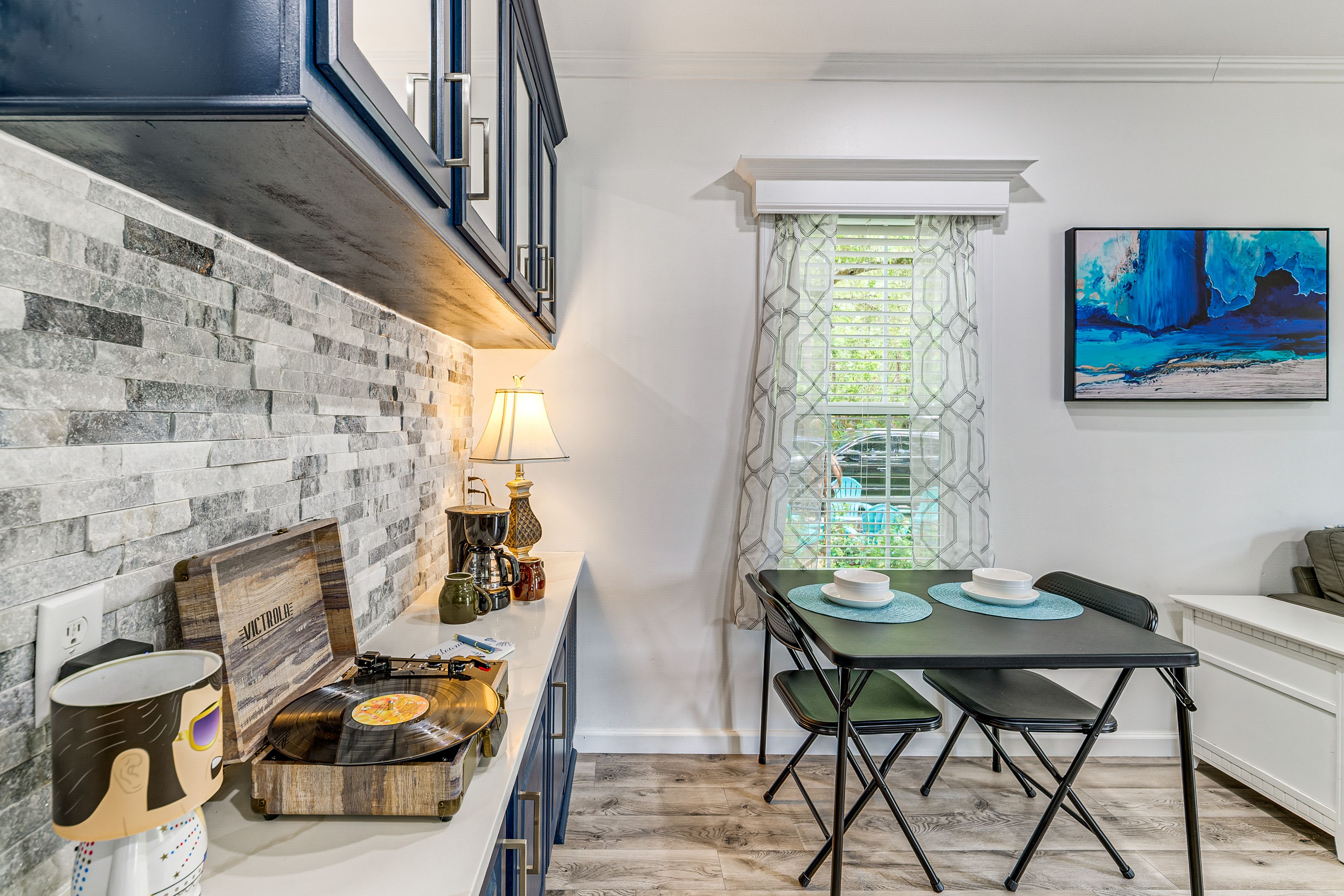Dining Area | Dishware & Flatware