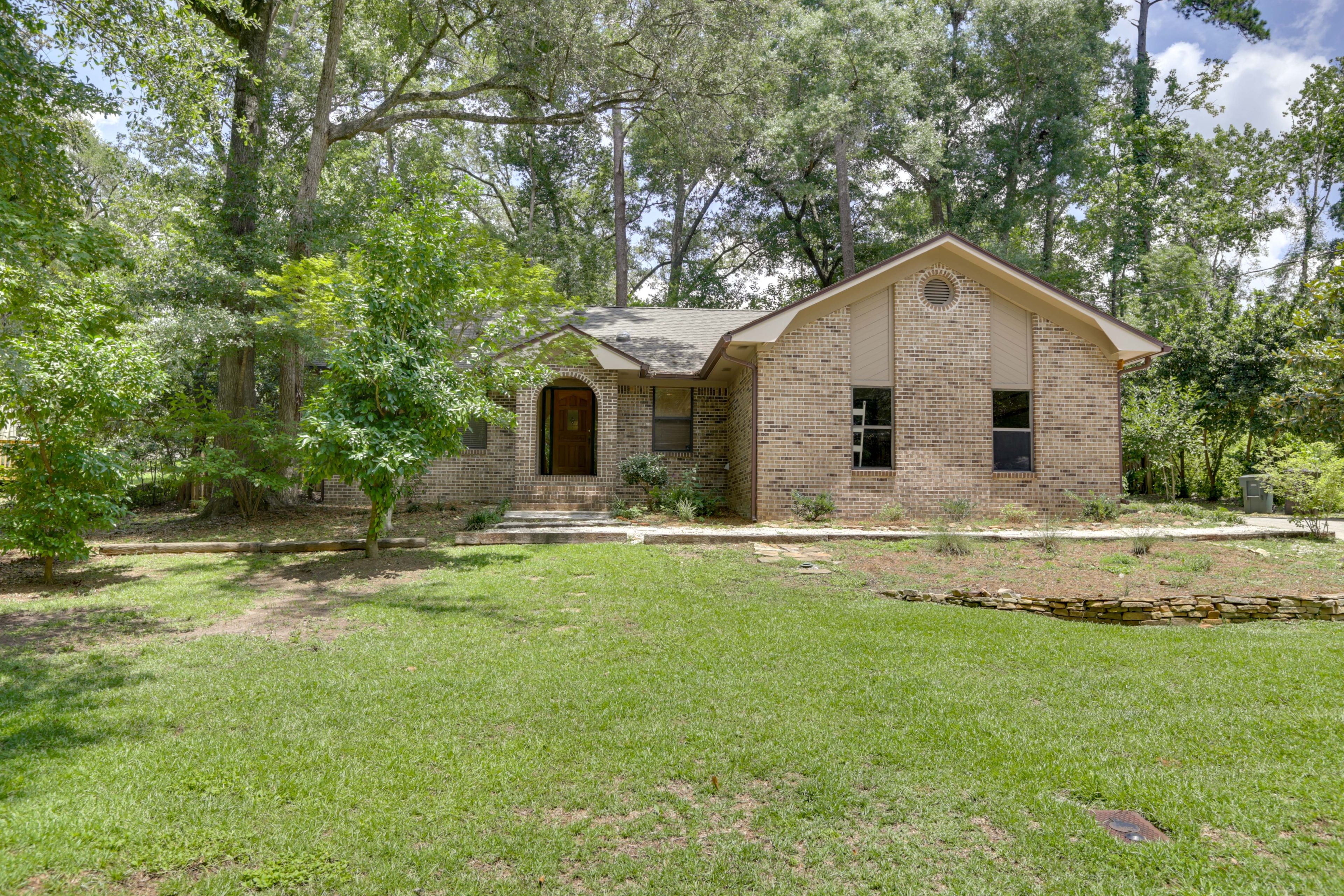 Property Exterior | Private Patio w/ Garden